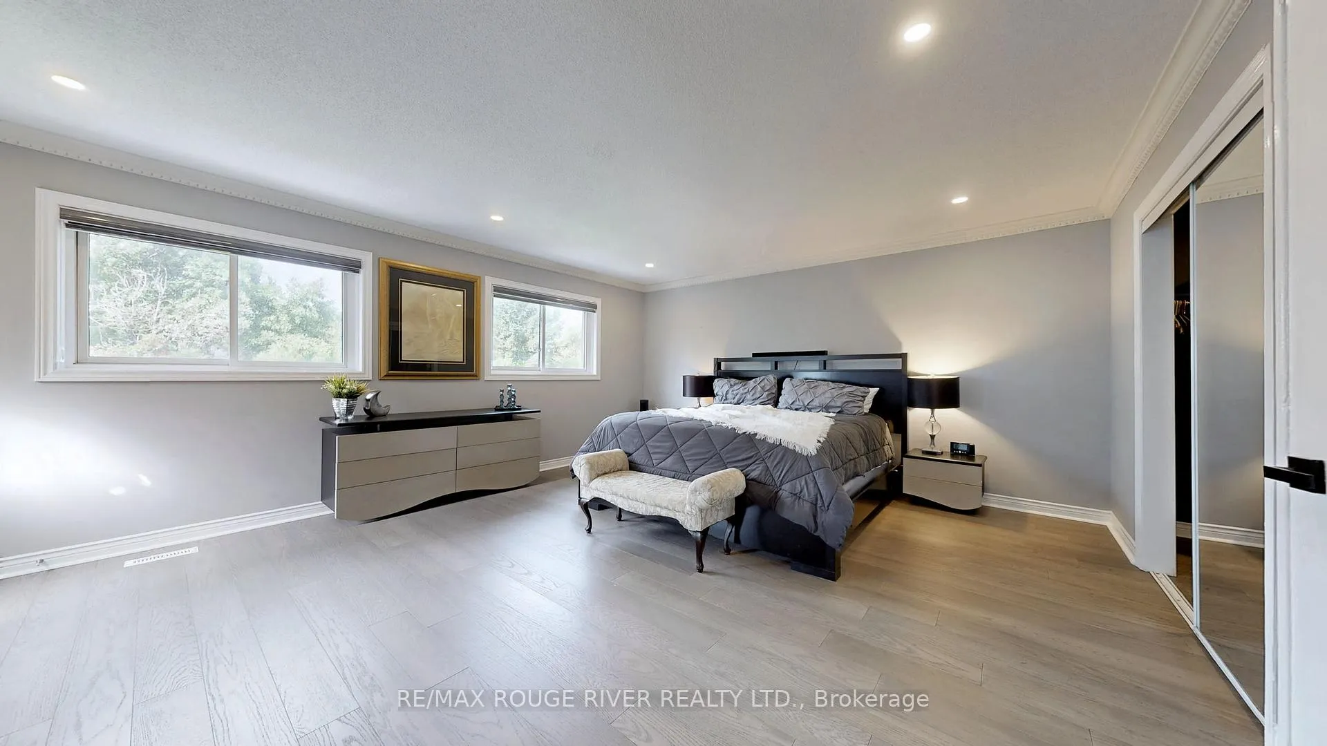 Photo 15 of 32 Dalmato Court, Vaughan, Vaughan Grove — HOMEH