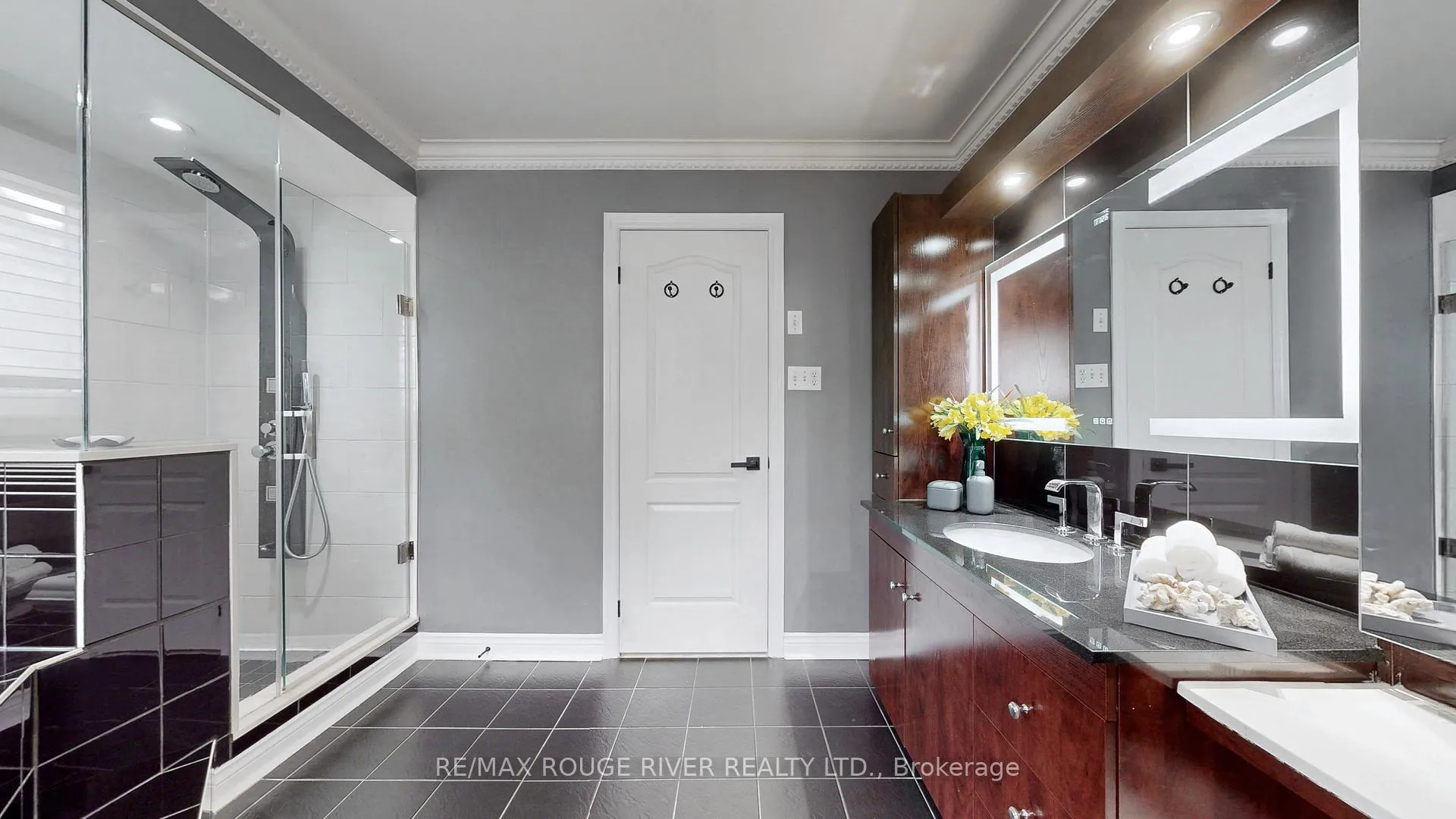 Photo 17 of 32 Dalmato Court, Vaughan, Vaughan Grove — HOMEH