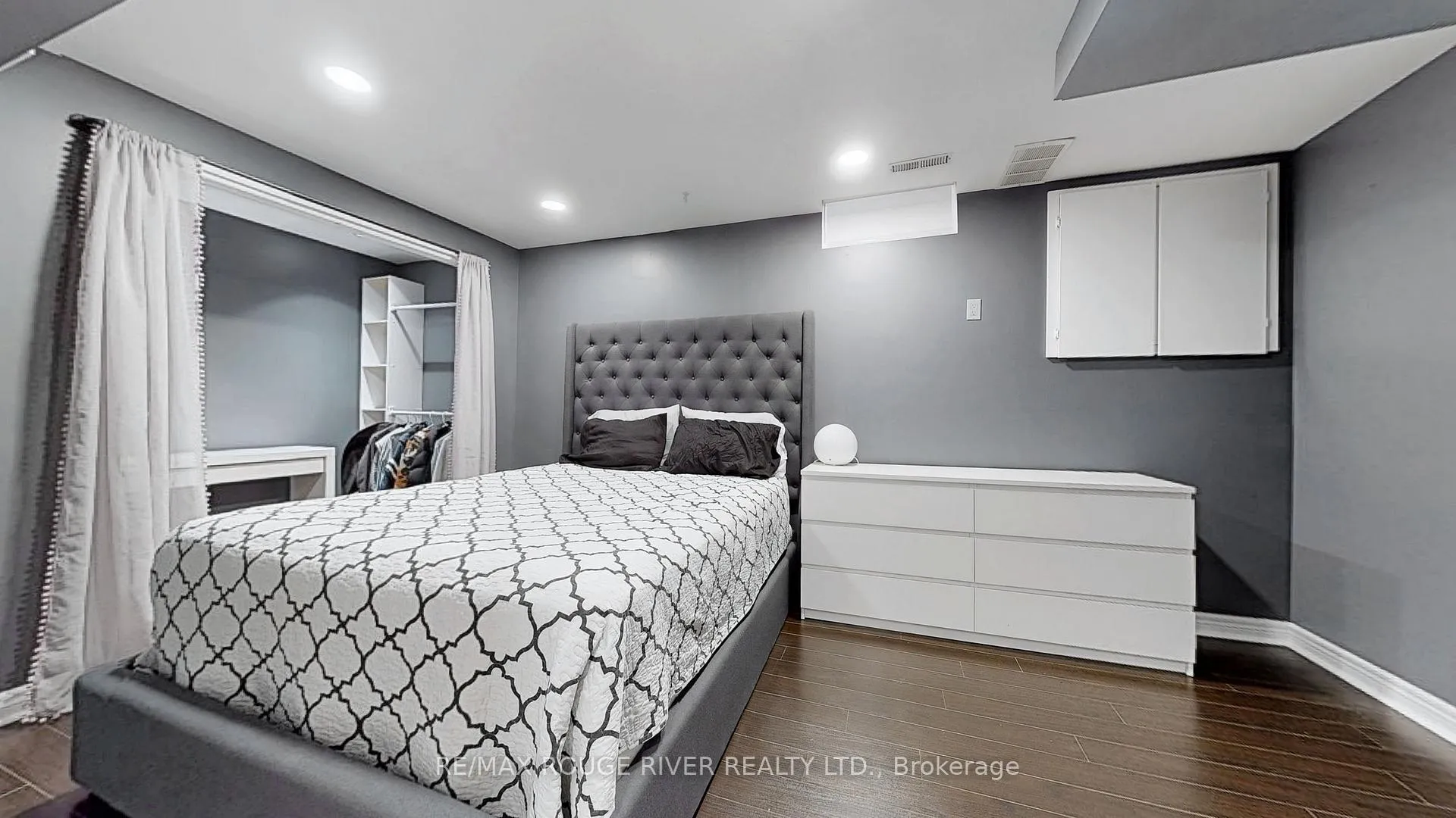 Photo 27 of 32 Dalmato Court, Vaughan, Vaughan Grove — HOMEH