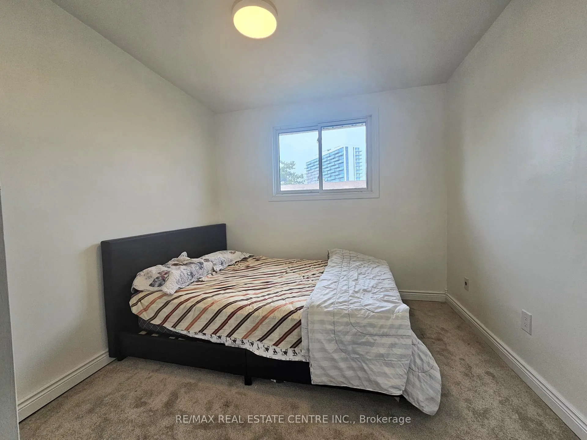 Photo 13 of Unit 6, 161 Berkindale Drive, Hamilton, Riverdale — HOMEH