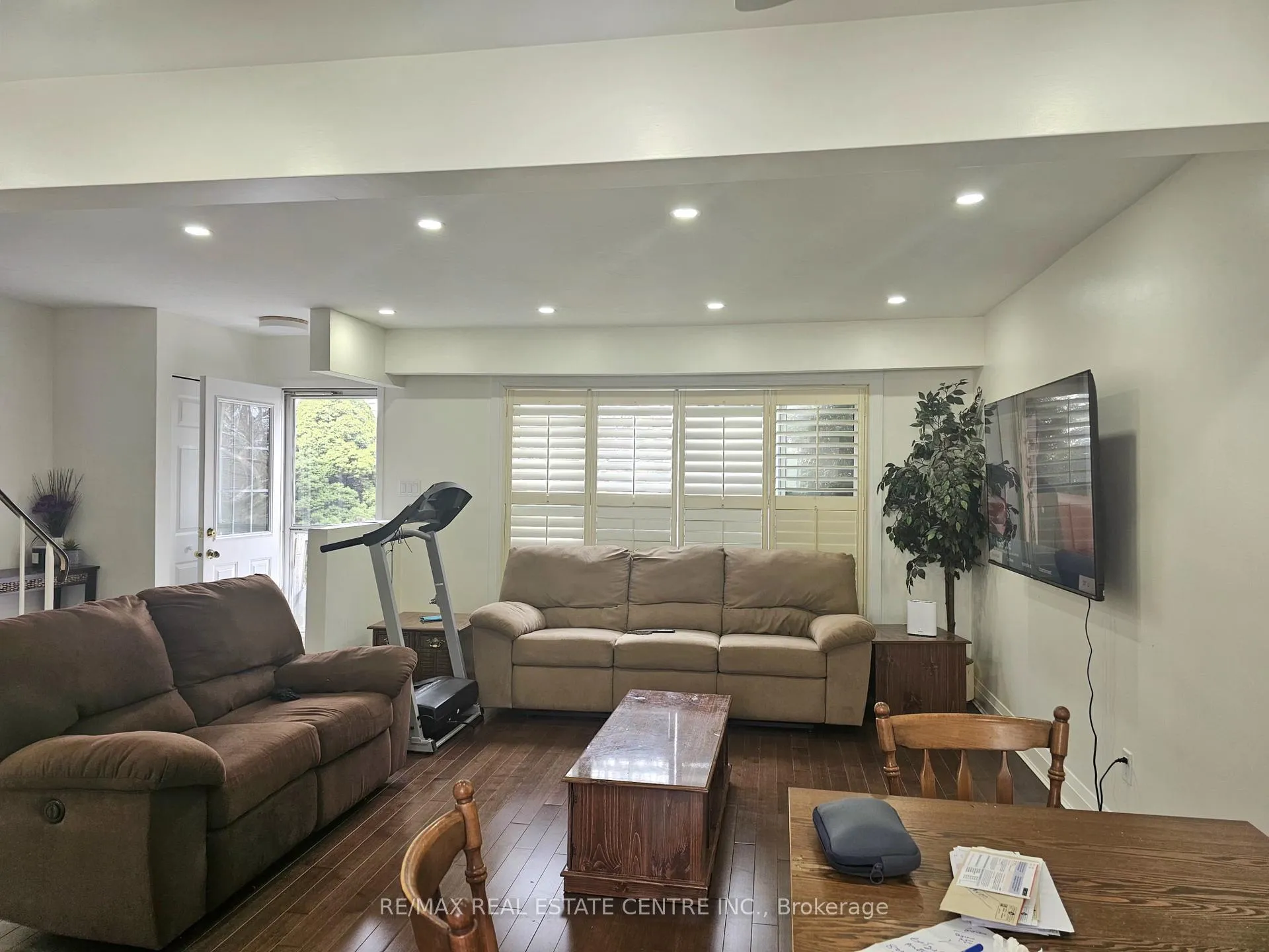 Photo 20 of Unit 6, 161 Berkindale Drive, Hamilton, Riverdale — HOMEH