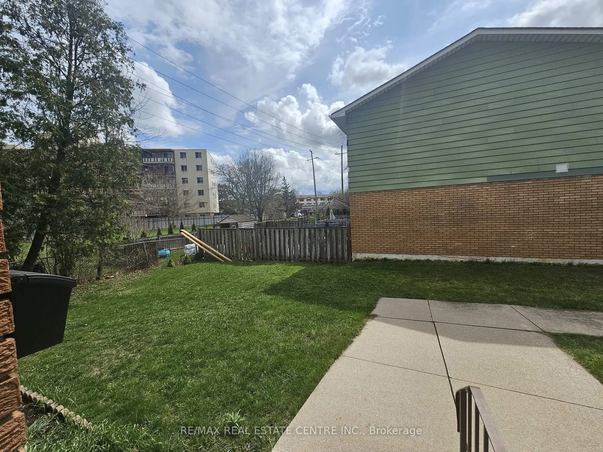 Photo 21 of Unit 6, 161 Berkindale Drive, Hamilton, Riverdale — HOMEH