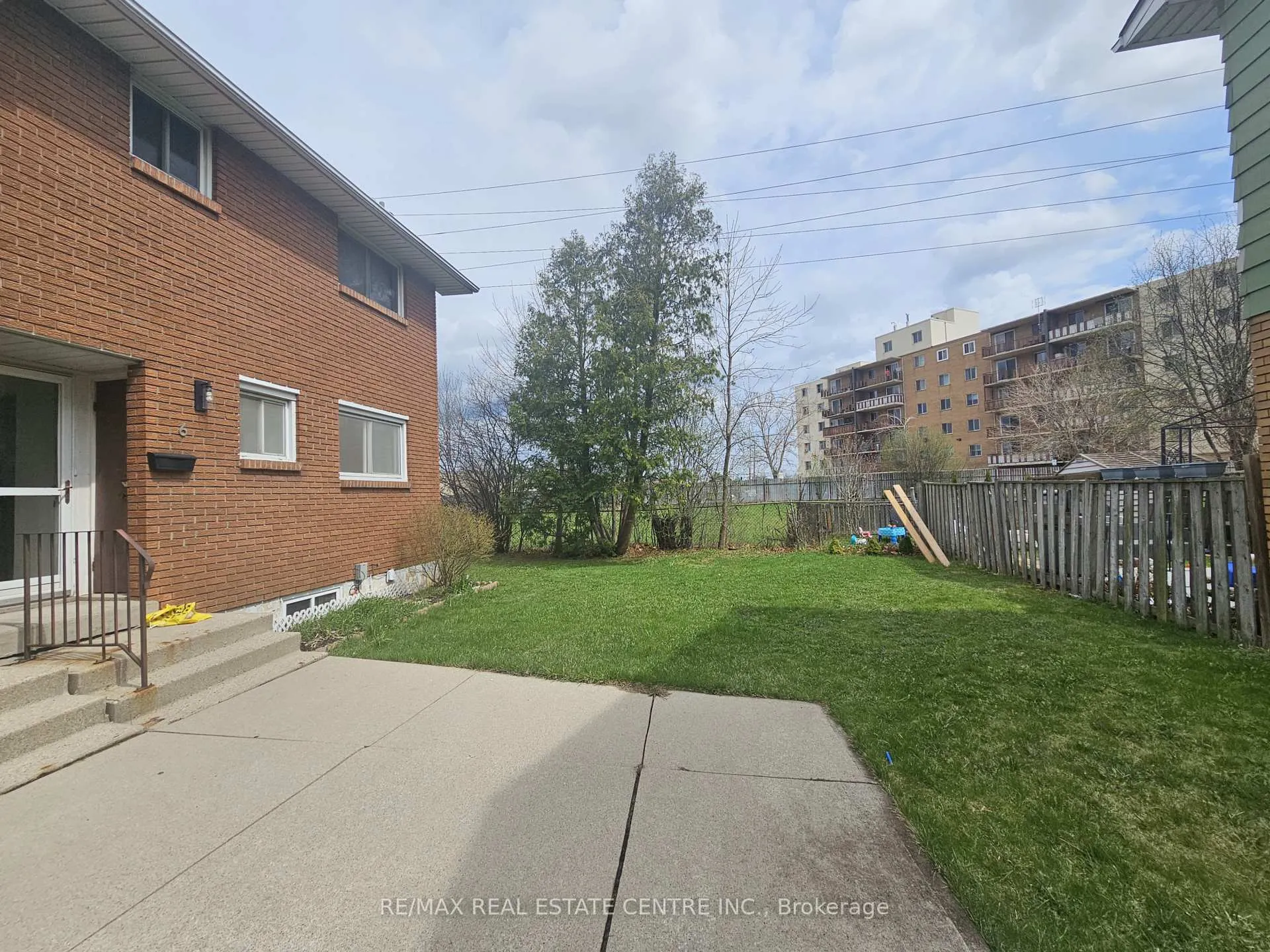 Photo 22 of Unit 6, 161 Berkindale Drive, Hamilton, Riverdale — HOMEH