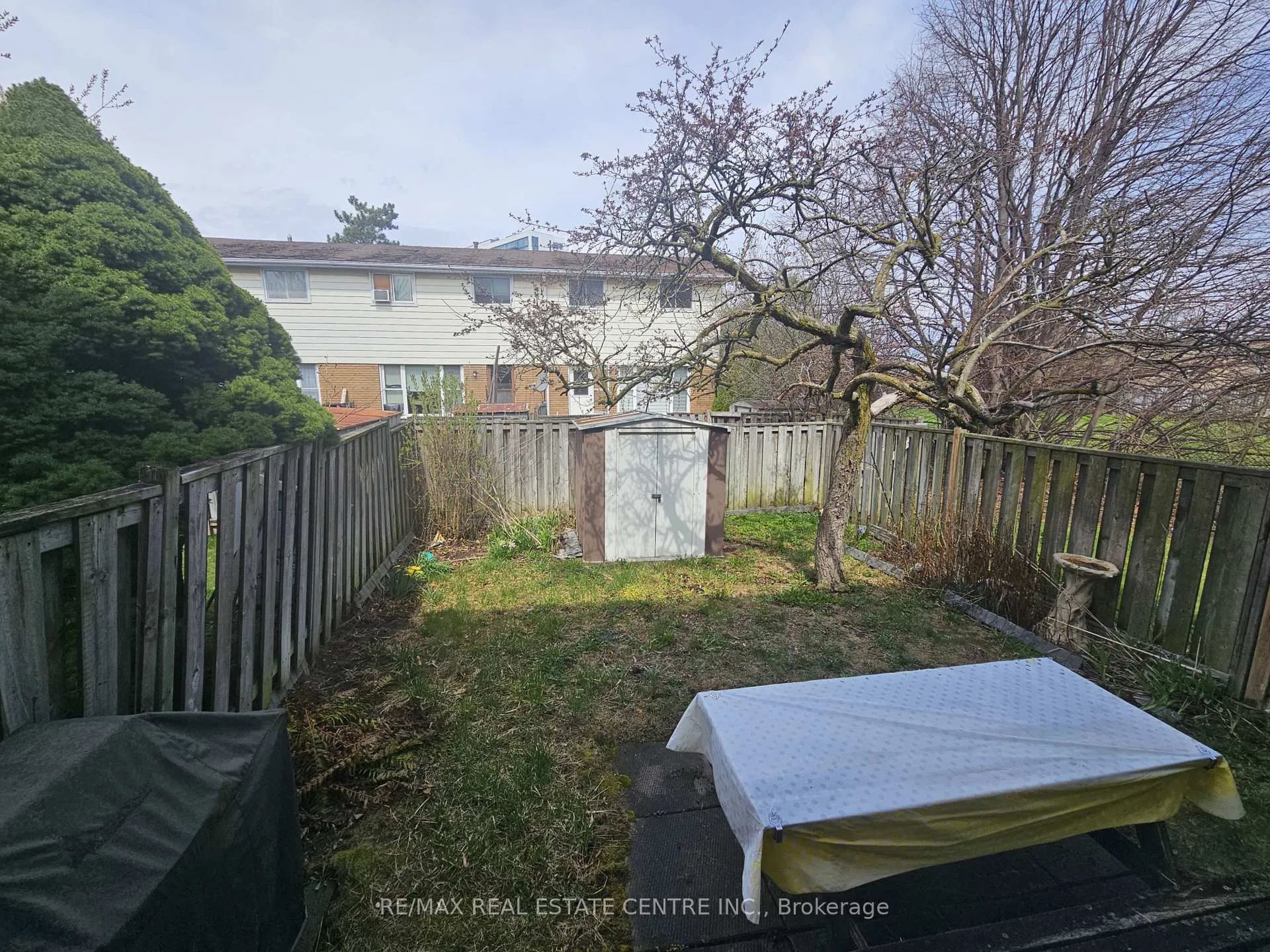 Photo 24 of Unit 6, 161 Berkindale Drive, Hamilton, Riverdale — HOMEH