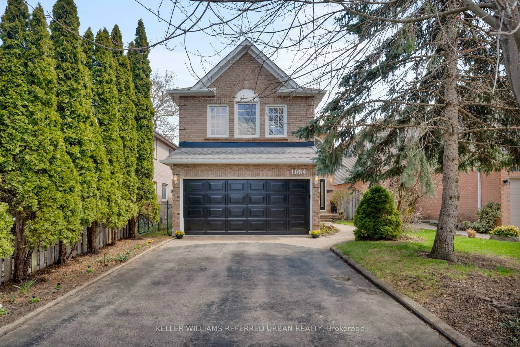 Photo 1 of 1064 Moorelands Crescent, Pickering, Rosebank — HOMEH