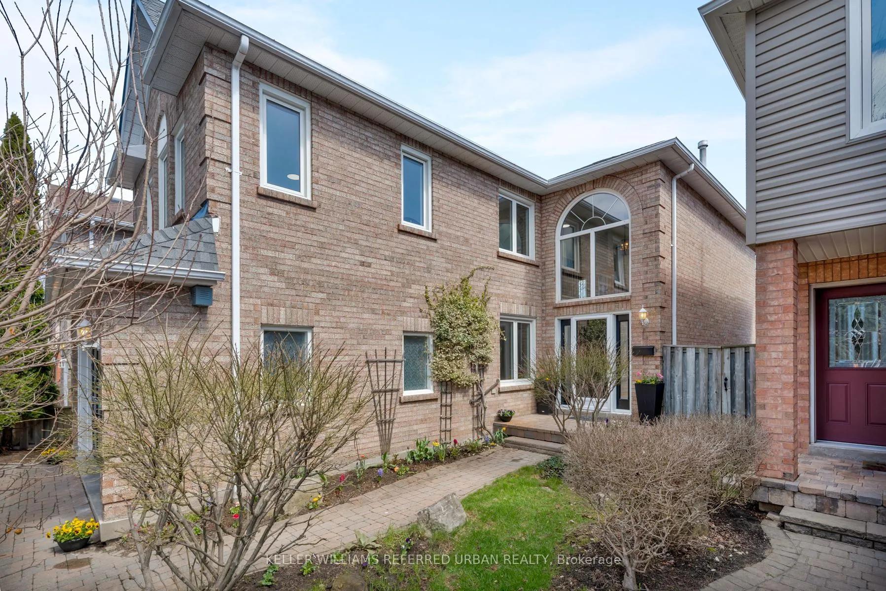 Photo 2 of 1064 Moorelands Crescent, Pickering, Rosebank — HOMEH