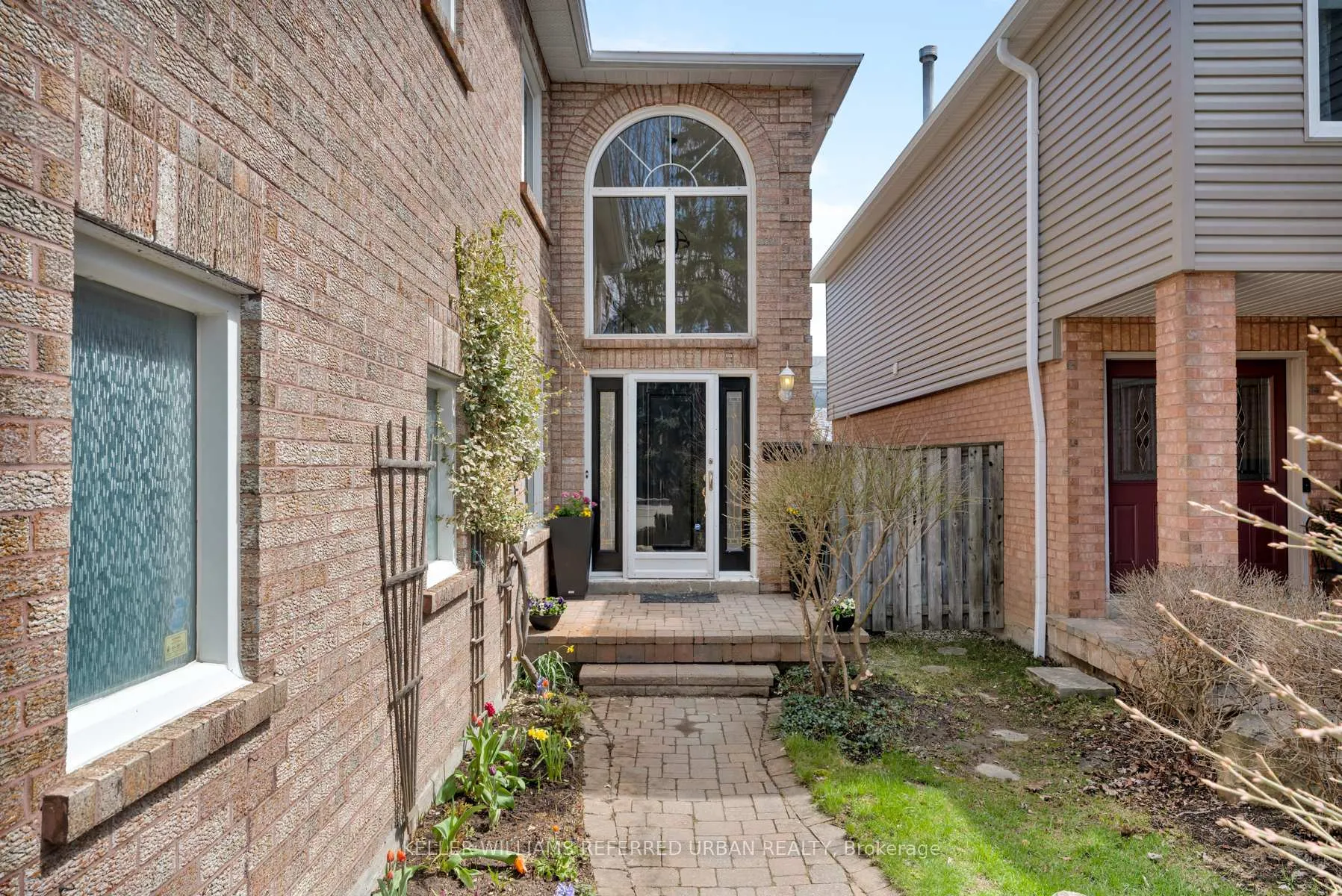 Photo 3 of 1064 Moorelands Crescent, Pickering, Rosebank — HOMEH