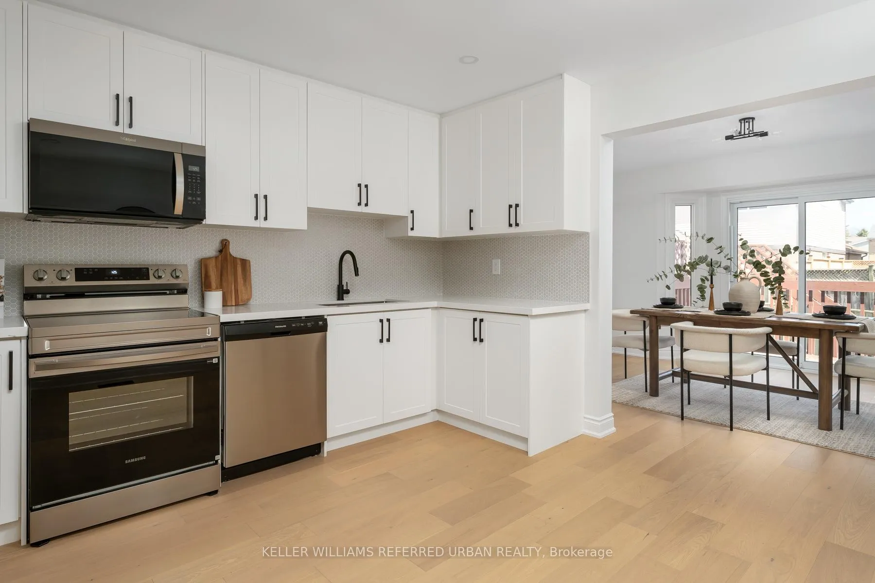 Photo 14 of 1064 Moorelands Crescent, Pickering, Rosebank — HOMEH
