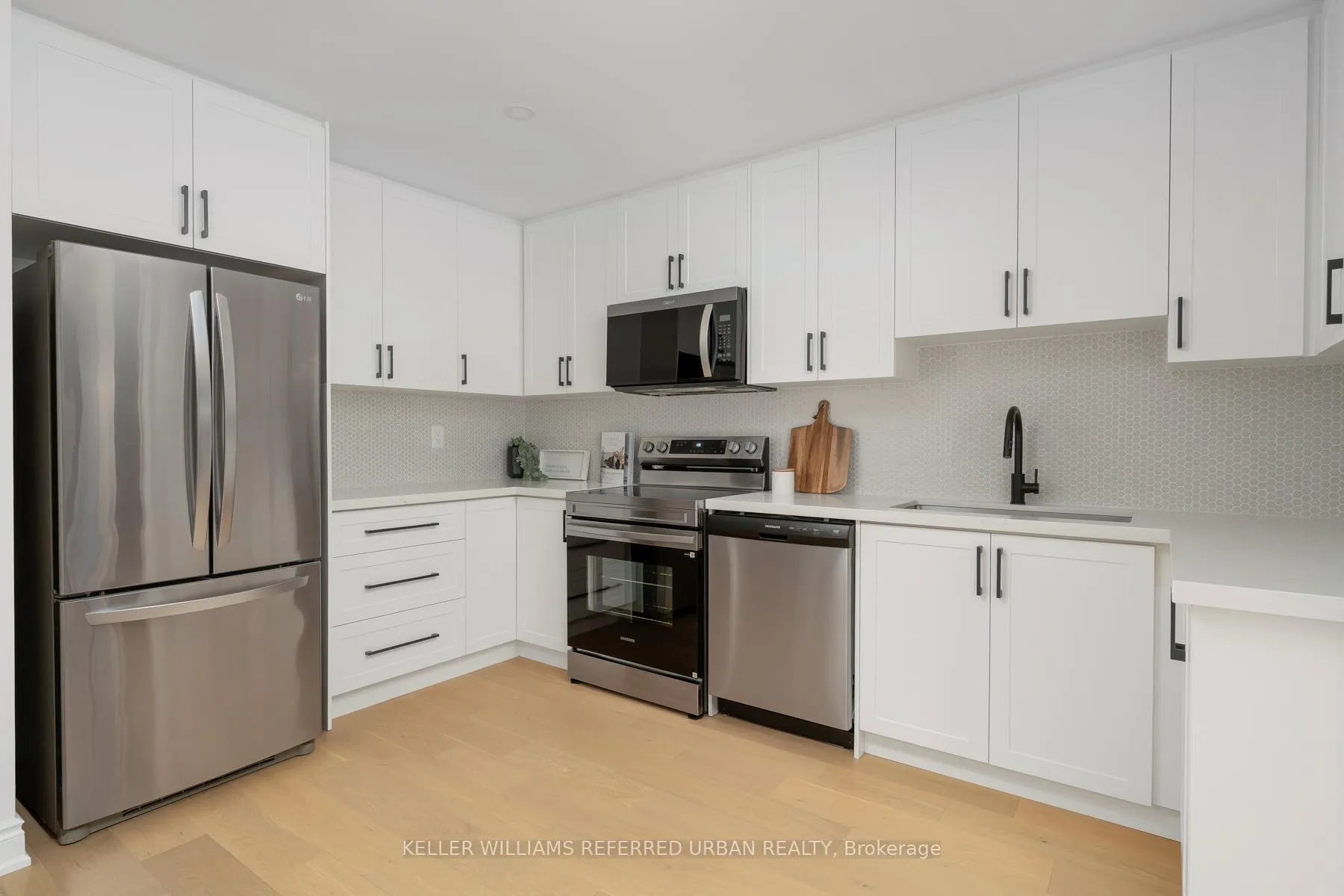 Photo 16 of 1064 Moorelands Crescent, Pickering, Rosebank — HOMEH