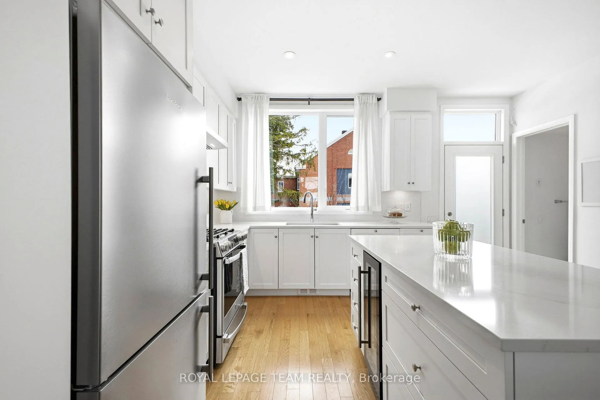 Photo 13 of 526 Edison Avenue, Ottawa, McKellar/Highland — HOMEH