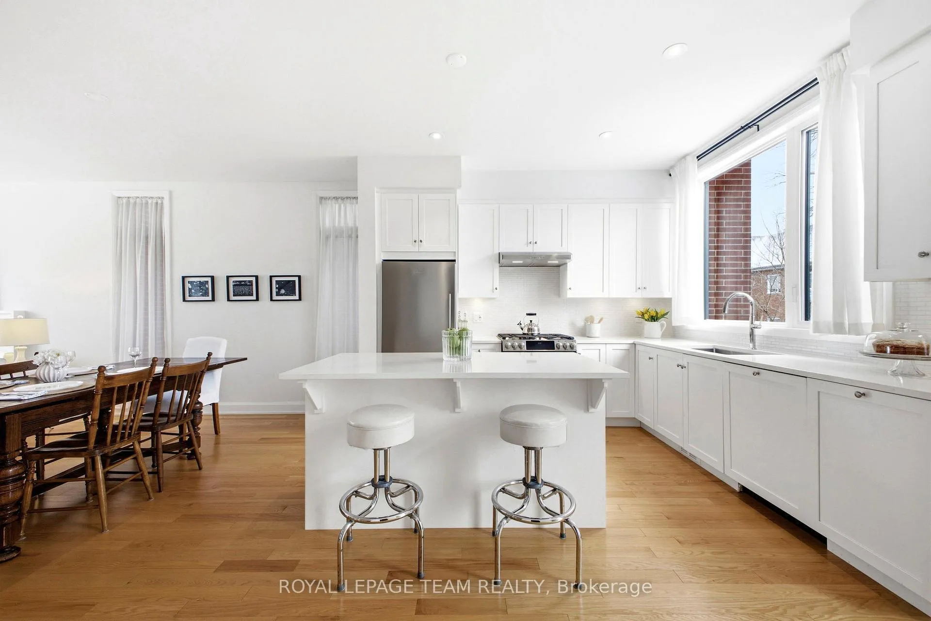 Photo 14 of 526 Edison Avenue, Ottawa, McKellar/Highland — HOMEH