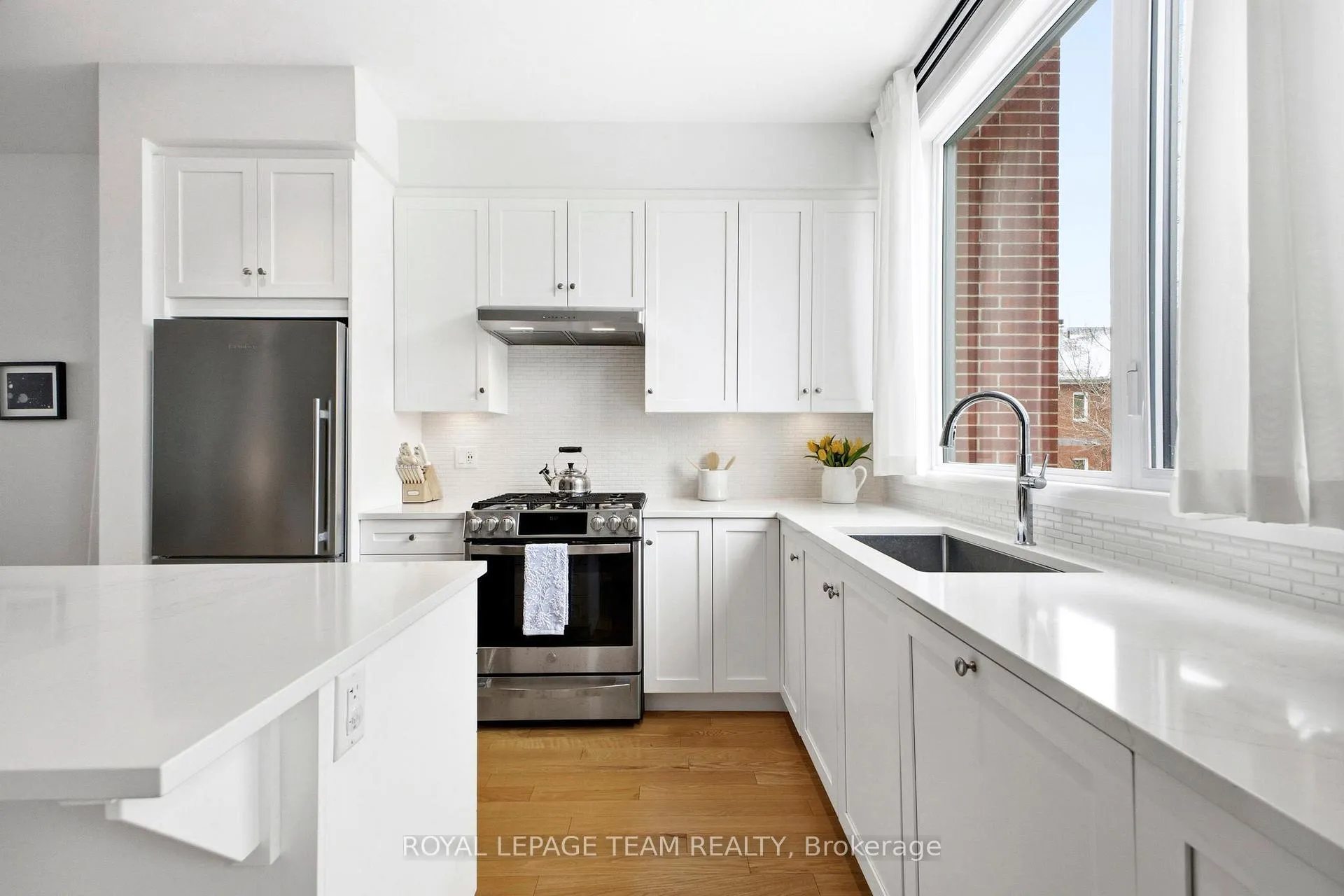 Photo 16 of 526 Edison Avenue, Ottawa, McKellar/Highland — HOMEH