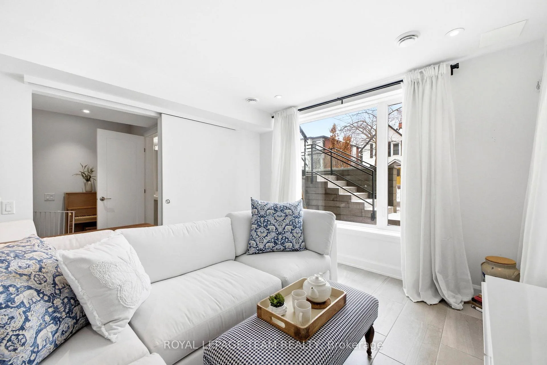 Photo 30 of 526 Edison Avenue, Ottawa, McKellar/Highland — HOMEH