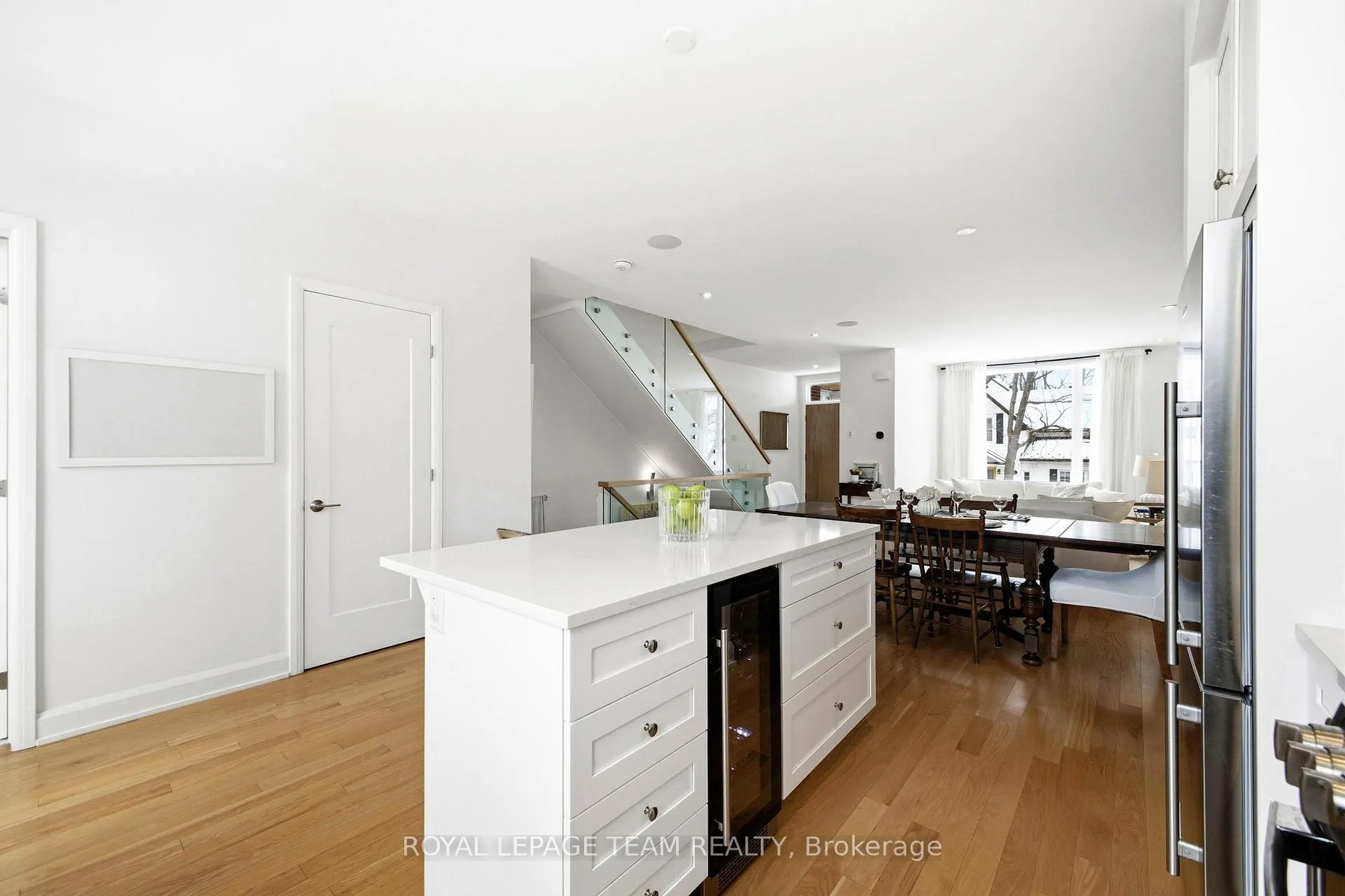 Photo 34 of 526 Edison Avenue, Ottawa, McKellar/Highland — HOMEH