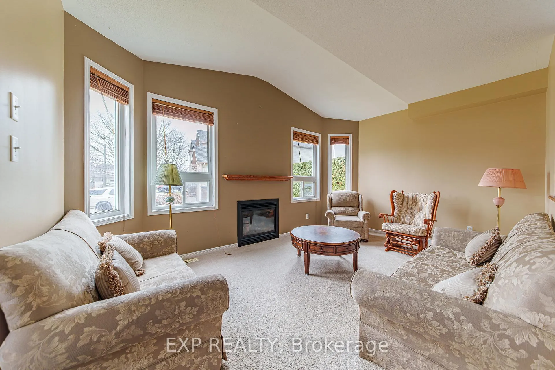 Photo 13 of 356 West Ridge Drive, Ottawa, Stittsville (South) — HOMEH