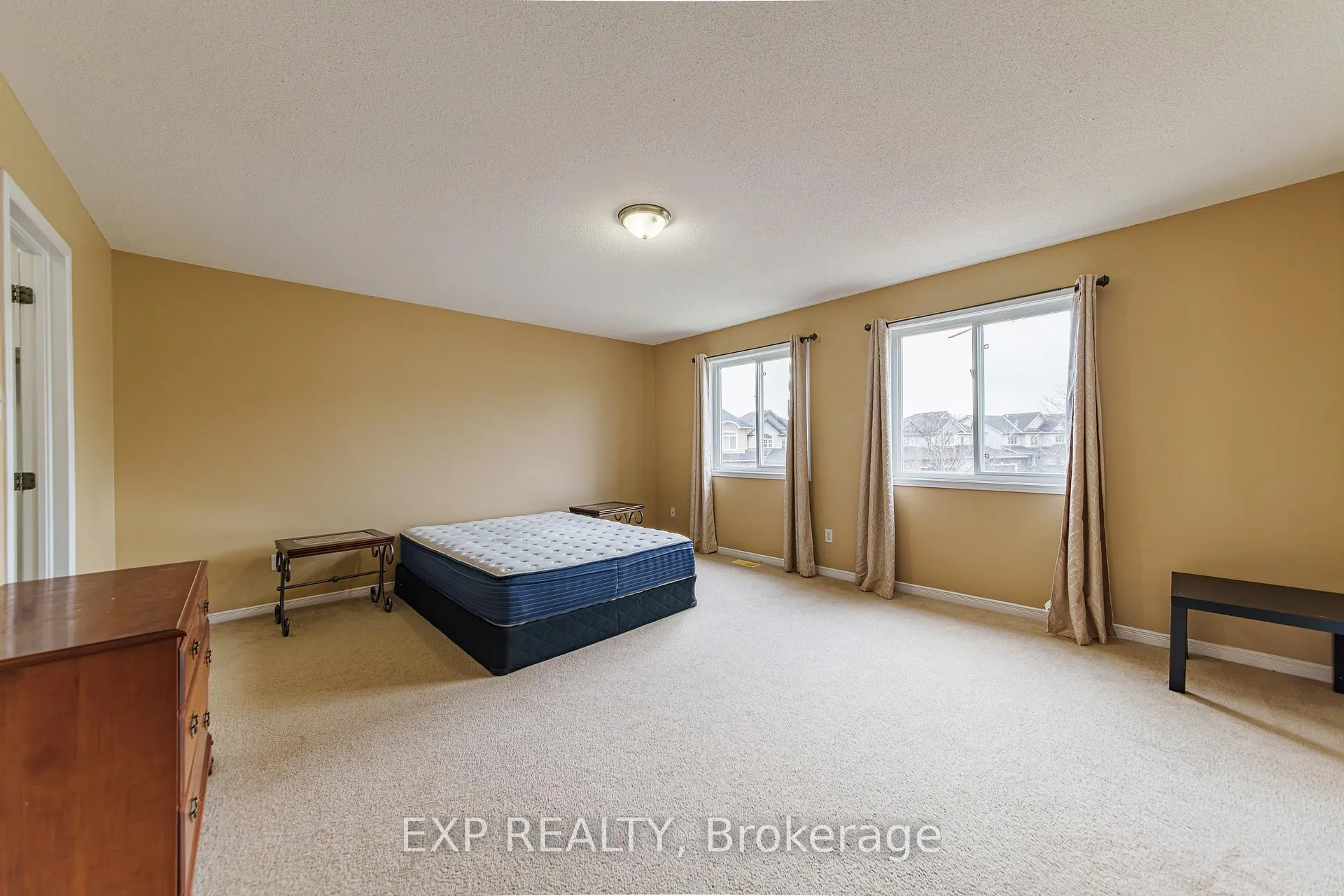 Photo 21 of 356 West Ridge Drive, Ottawa, Stittsville (South) — HOMEH