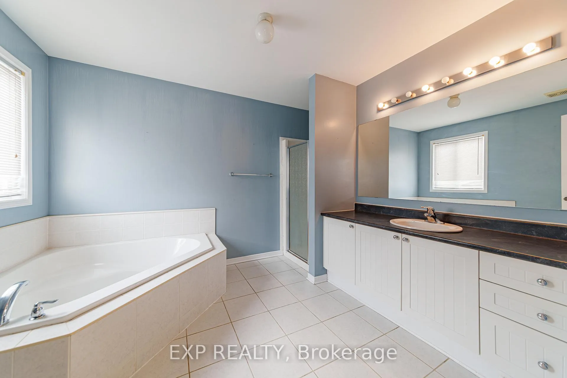 Photo 25 of 356 West Ridge Drive, Ottawa, Stittsville (South) — HOMEH