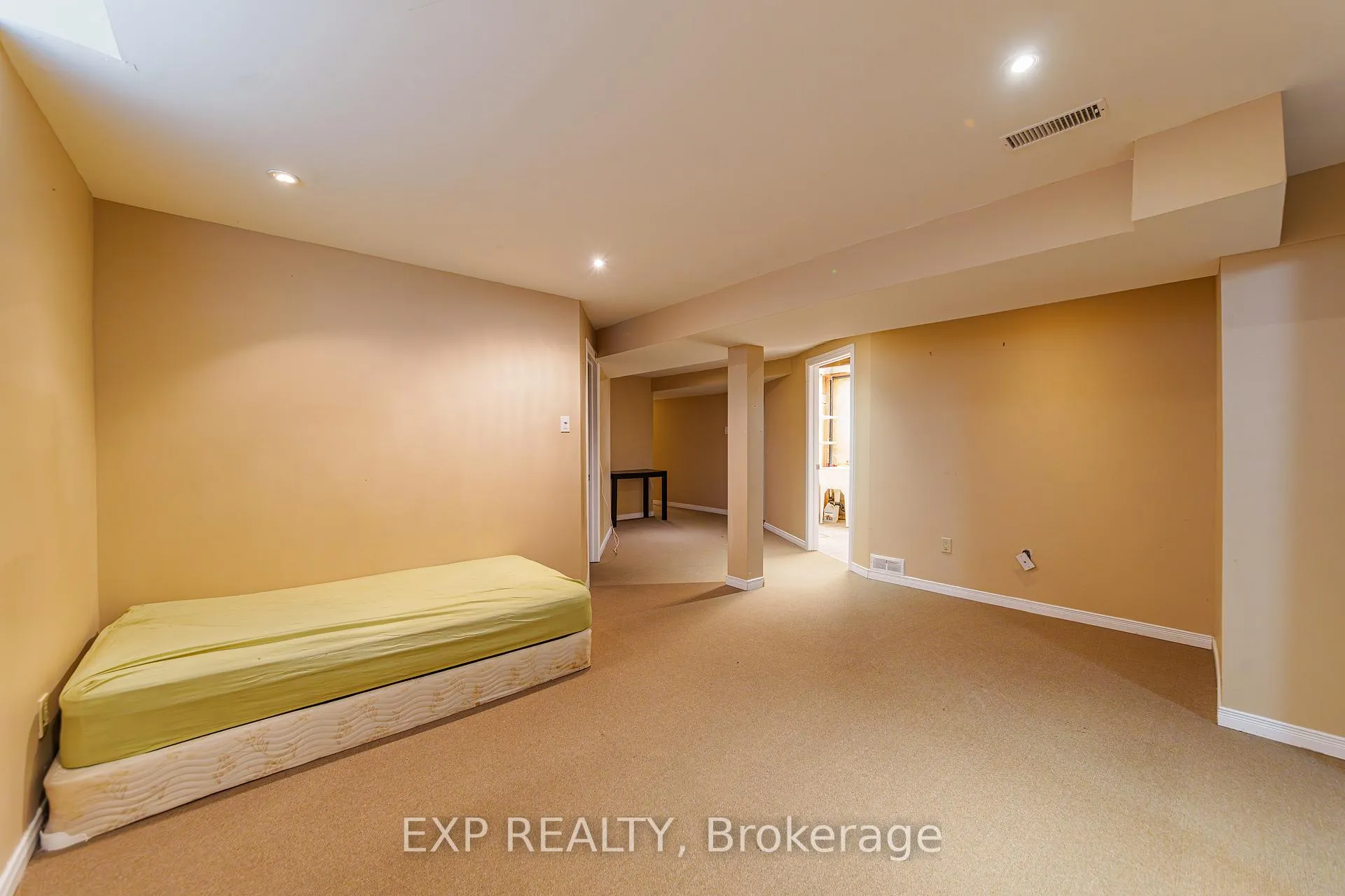 Photo 31 of 356 West Ridge Drive, Ottawa, Stittsville (South) — HOMEH