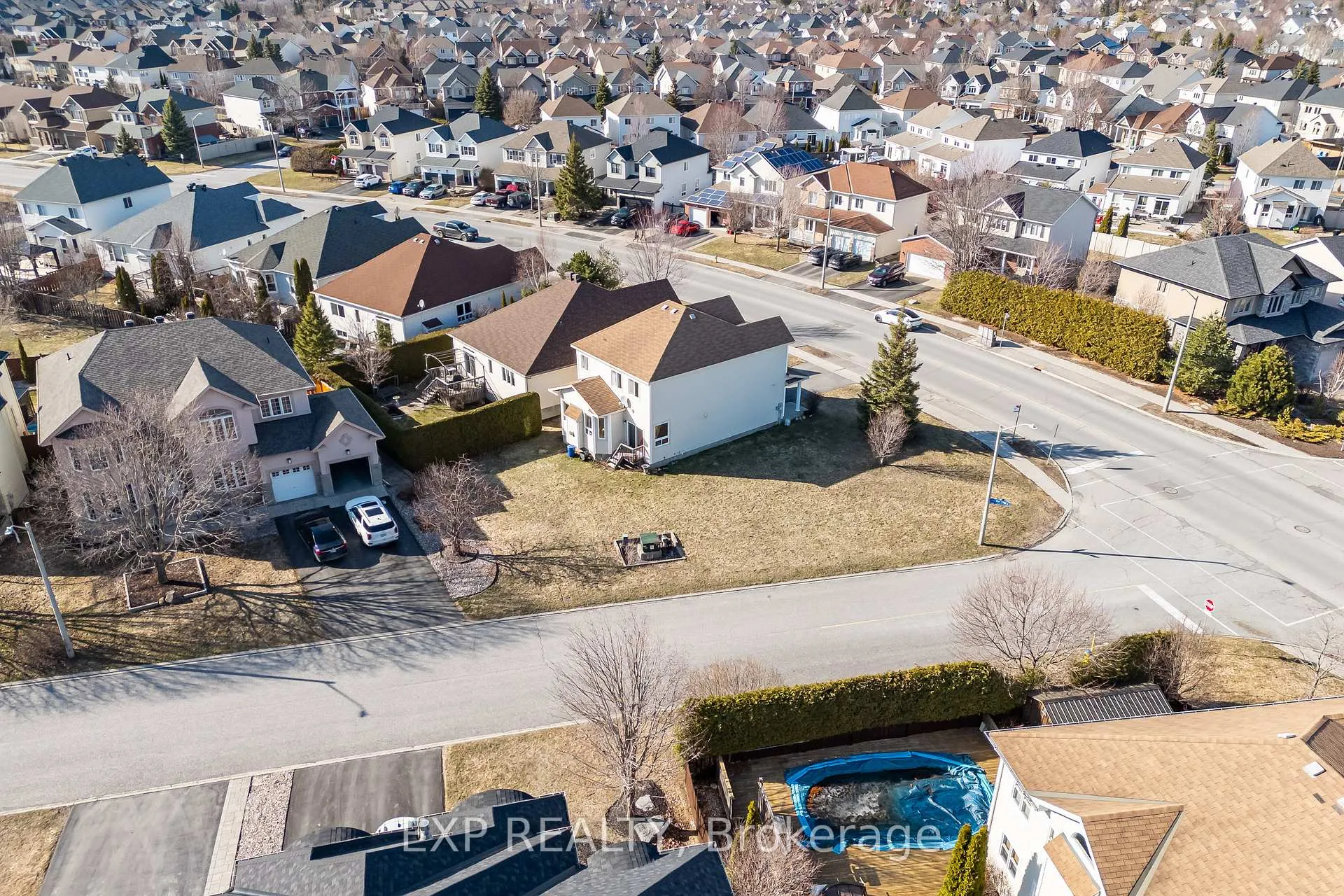 Photo 36 of 356 West Ridge Drive, Ottawa, Stittsville (South) — HOMEH