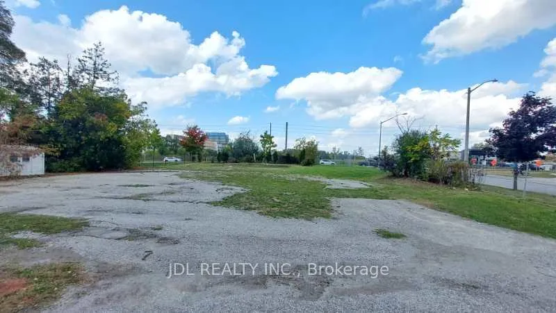 Photo of 1061 Elgin Mills Road E