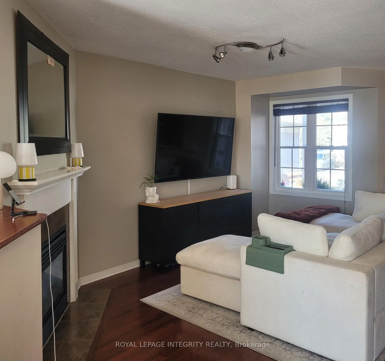 Photo 4 of 554 Aberfoyle Circle, Ottawa, Kanata - Morgan's Grant/South March — HOMEH