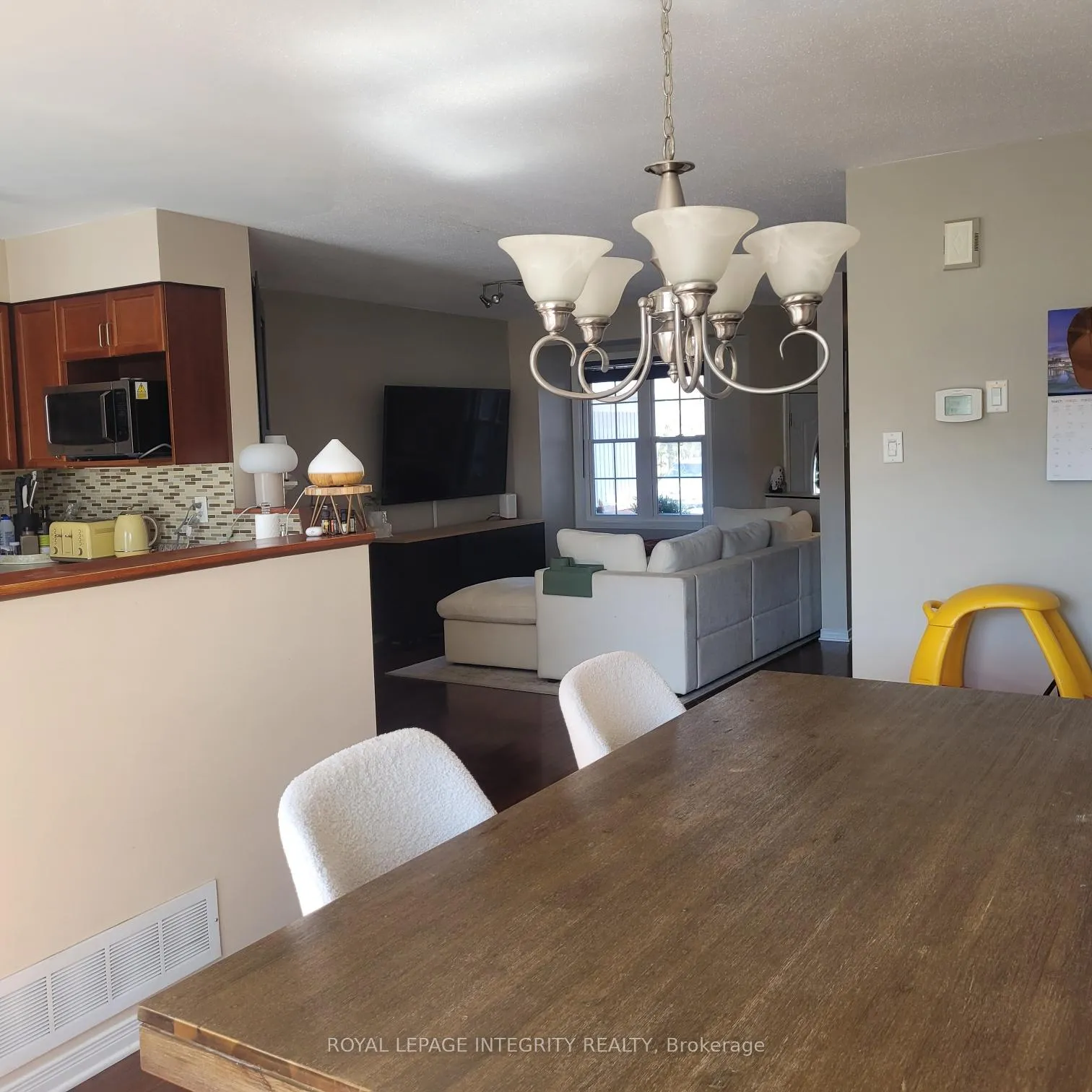 Photo 6 of 554 Aberfoyle Circle, Ottawa, Kanata - Morgan's Grant/South March — HOMEH
