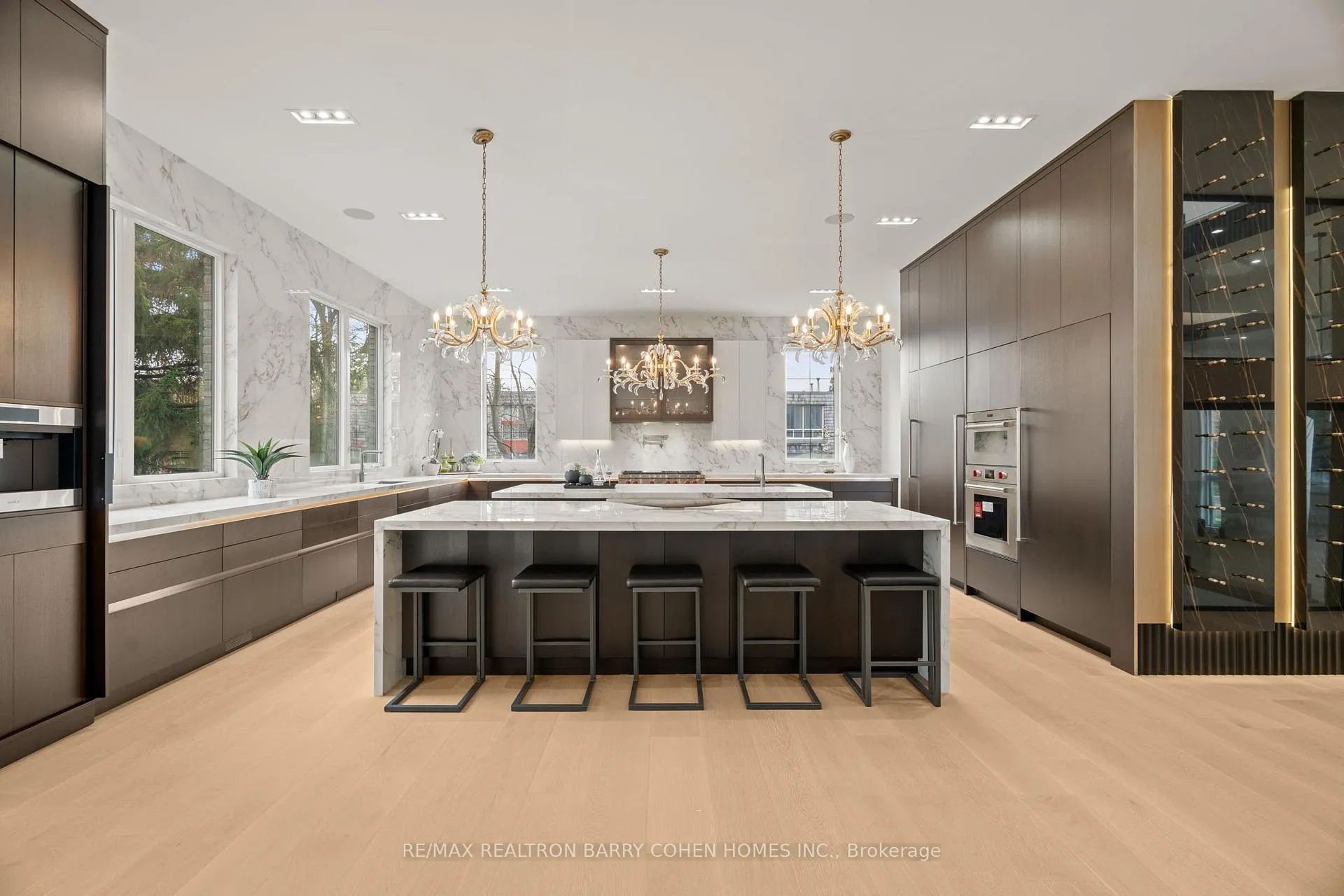 Photo 14 of 81 Upper Canada Drive, North York, St. Andrew-Windfields — HOMEH
