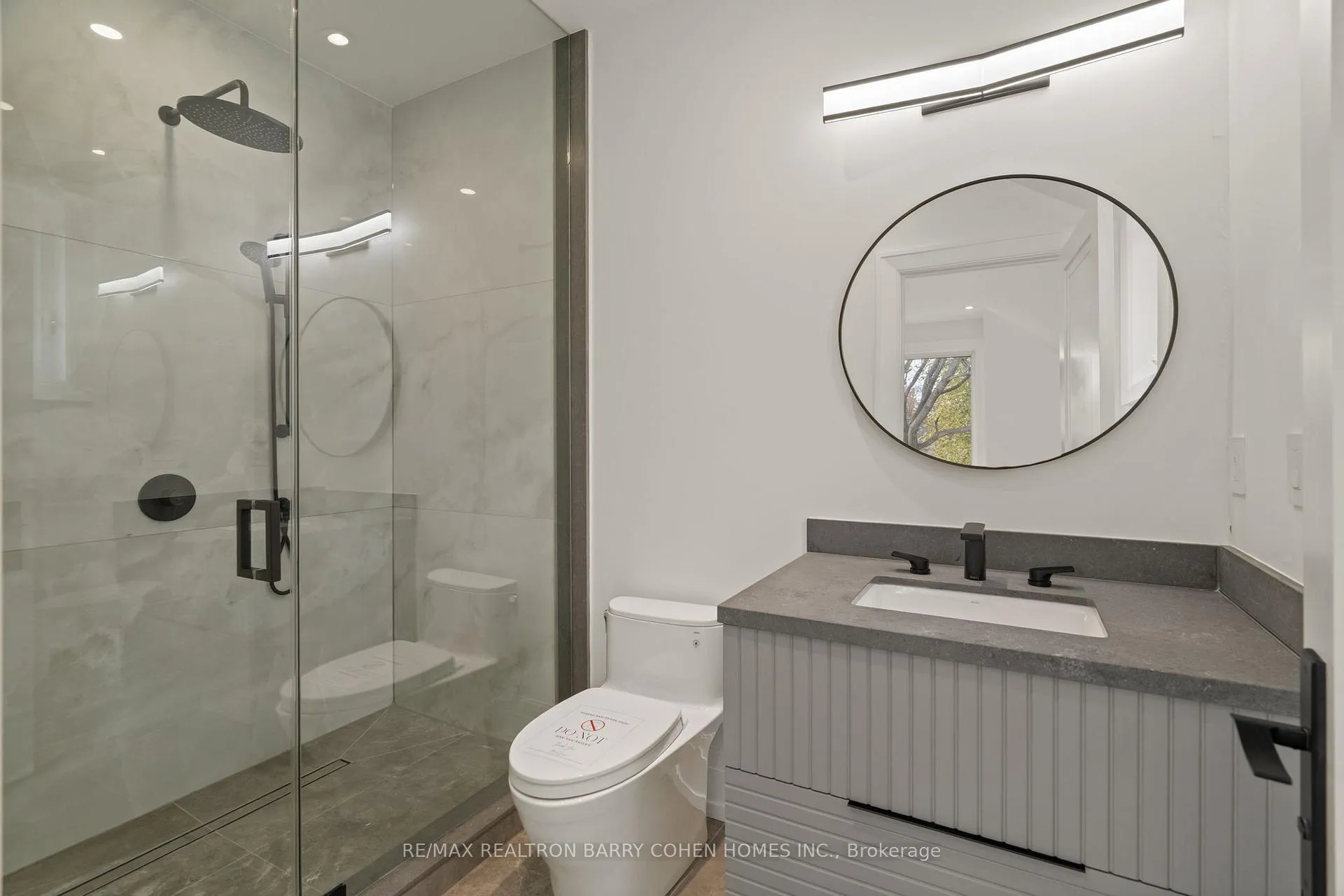 Photo 36 of 81 Upper Canada Drive, North York, St. Andrew-Windfields — HOMEH