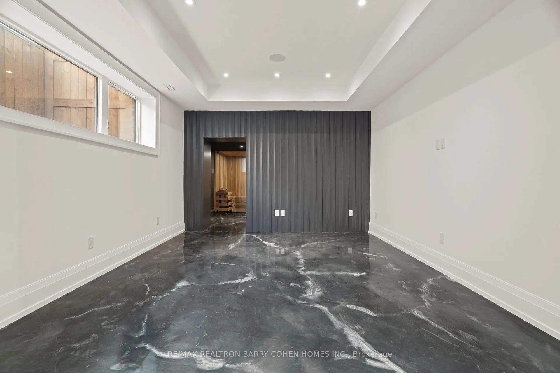 Photo 44 of 81 Upper Canada Drive, North York, St. Andrew-Windfields — HOMEH