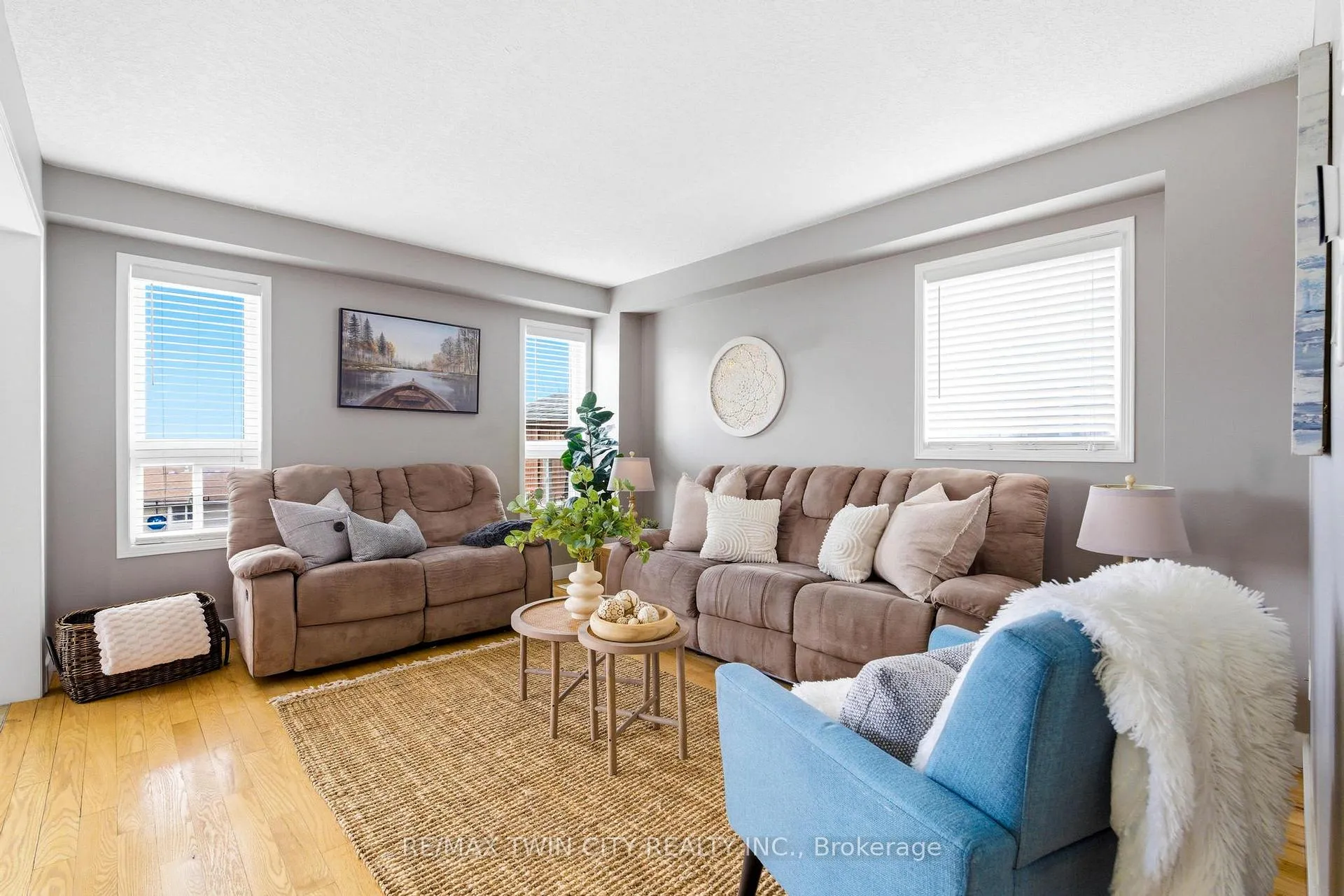 Photo 8 of 65 Bloomington Drive, Cambridge — HOMEH