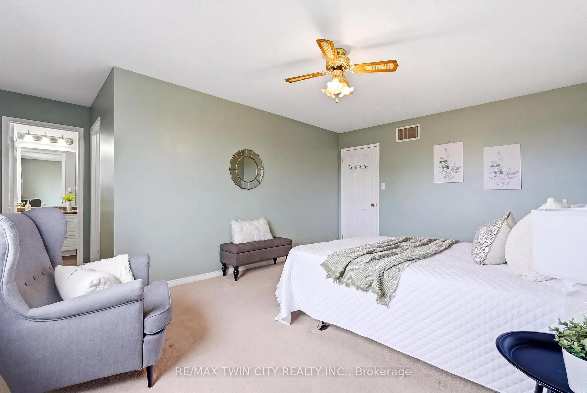 Photo 20 of 65 Bloomington Drive, Cambridge — HOMEH