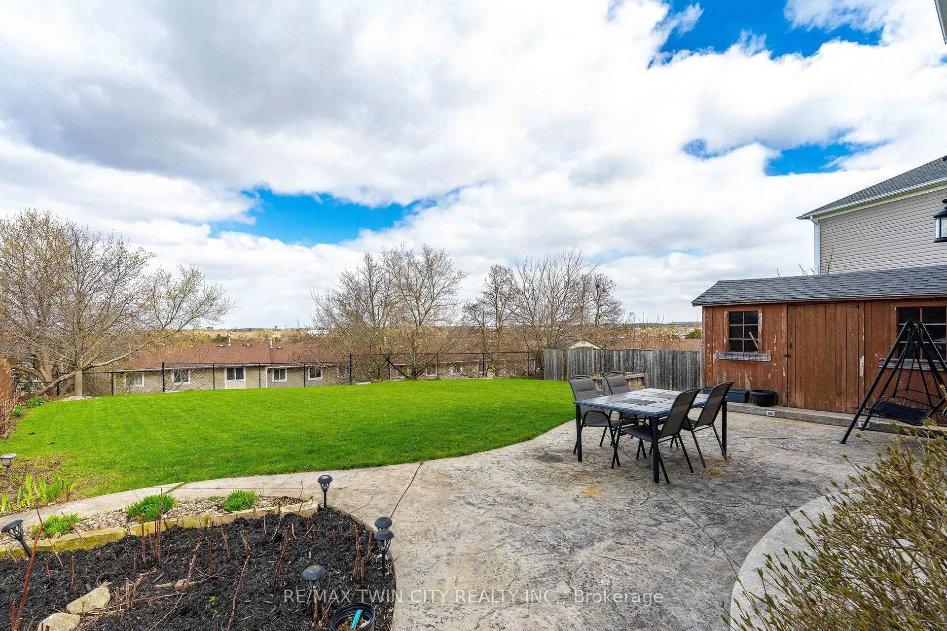 Photo 36 of 65 Bloomington Drive, Cambridge — HOMEH