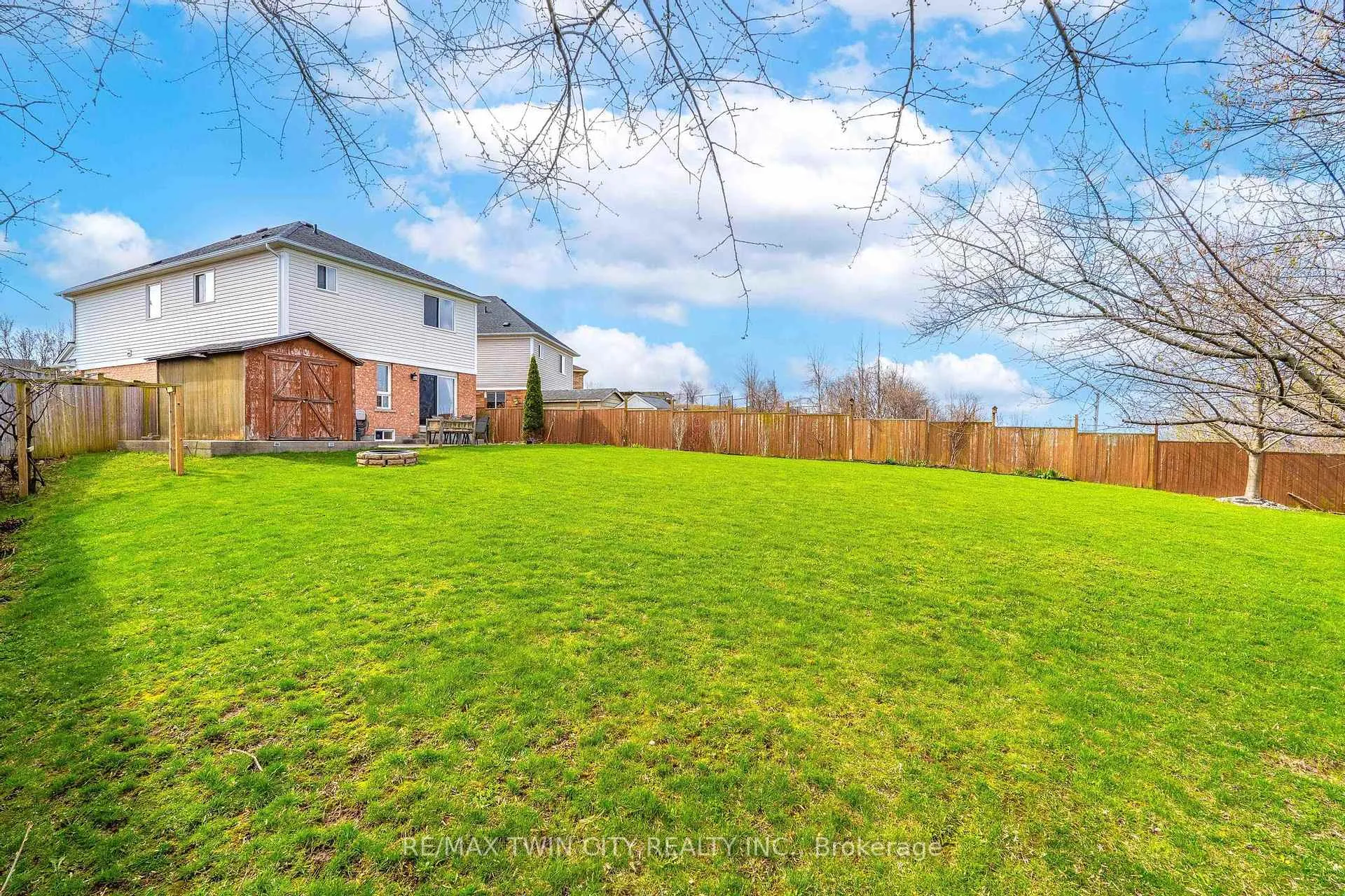 Photo 40 of 65 Bloomington Drive, Cambridge — HOMEH