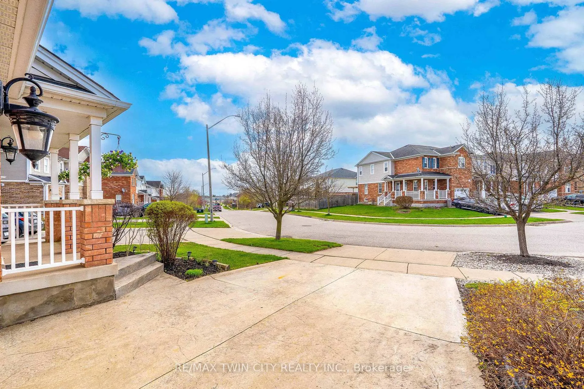 Photo 44 of 65 Bloomington Drive, Cambridge — HOMEH