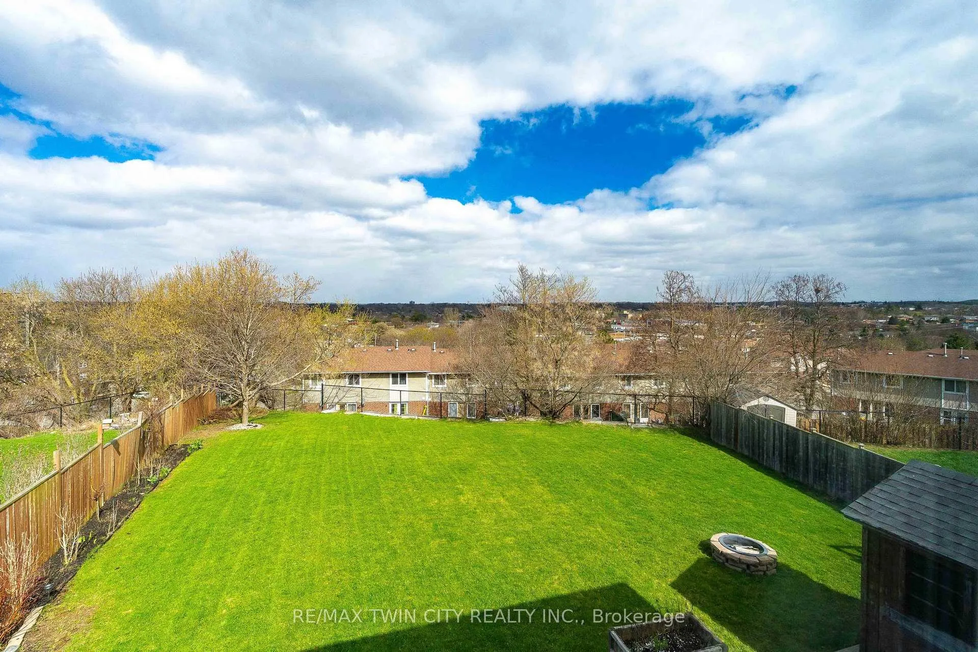 Photo 46 of 65 Bloomington Drive, Cambridge — HOMEH