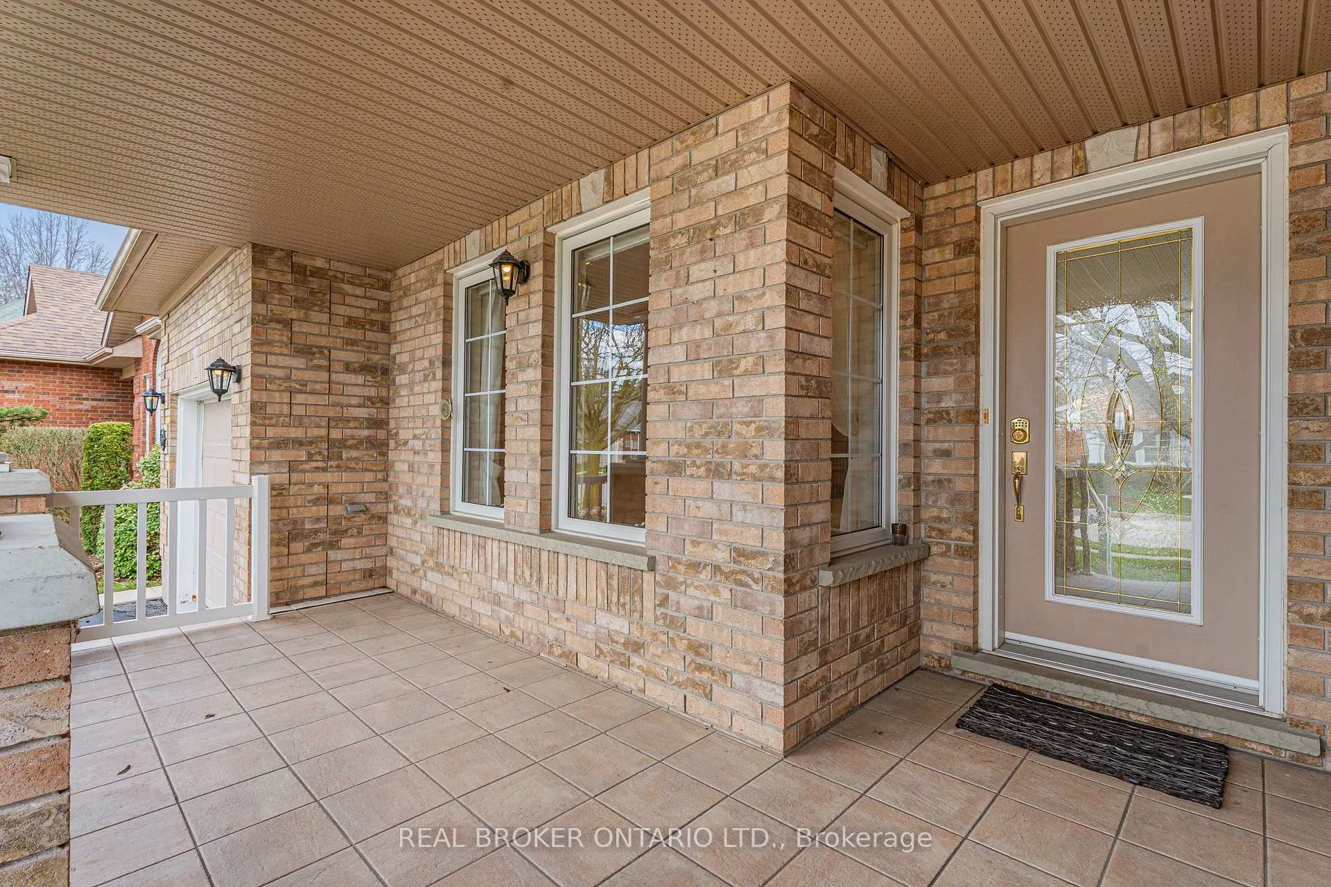 Photo 3 of 17 Parkside Drive, Guelph, Village By The Arboretum — HOMEH