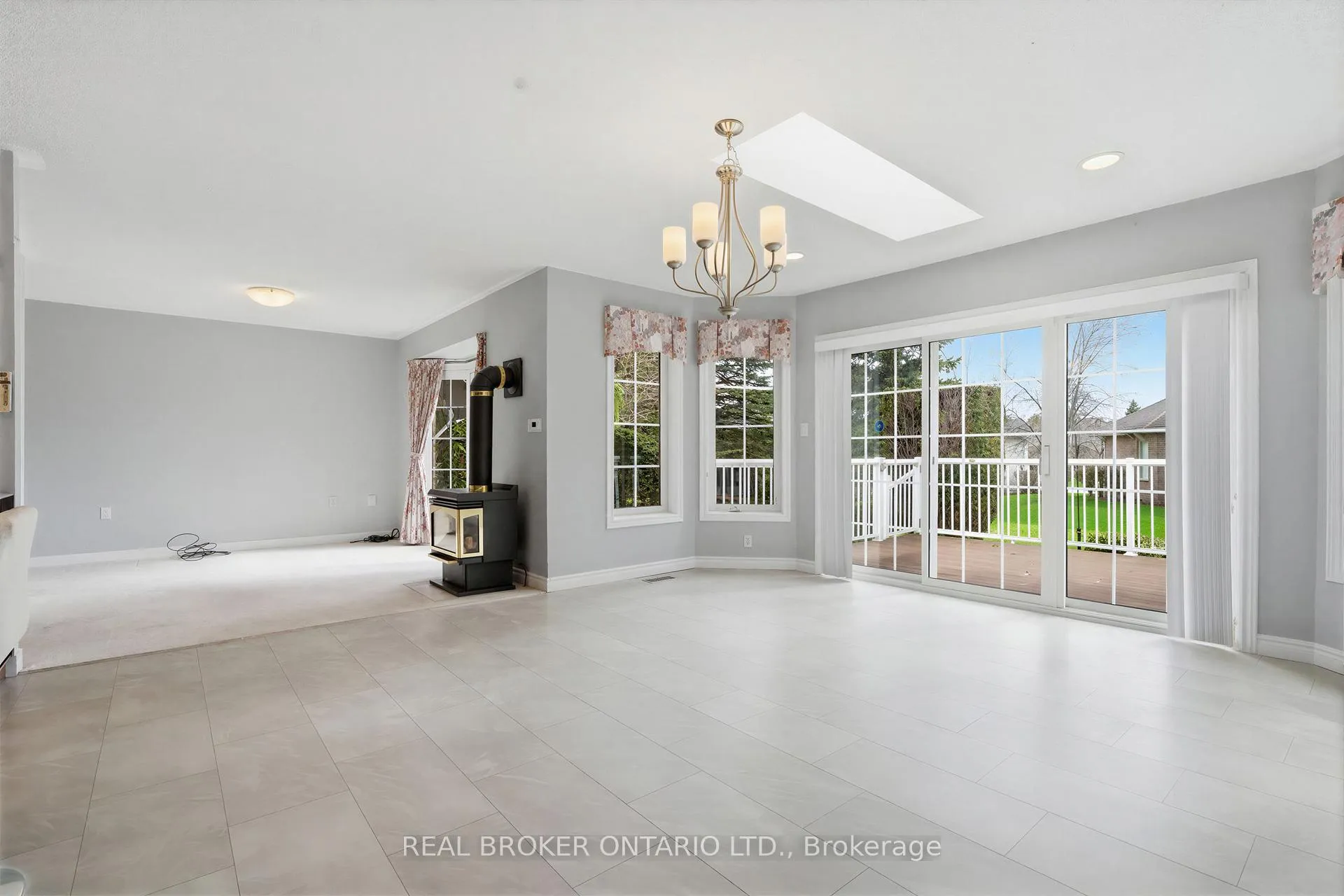 Photo 17 of 17 Parkside Drive, Guelph, Village By The Arboretum — HOMEH