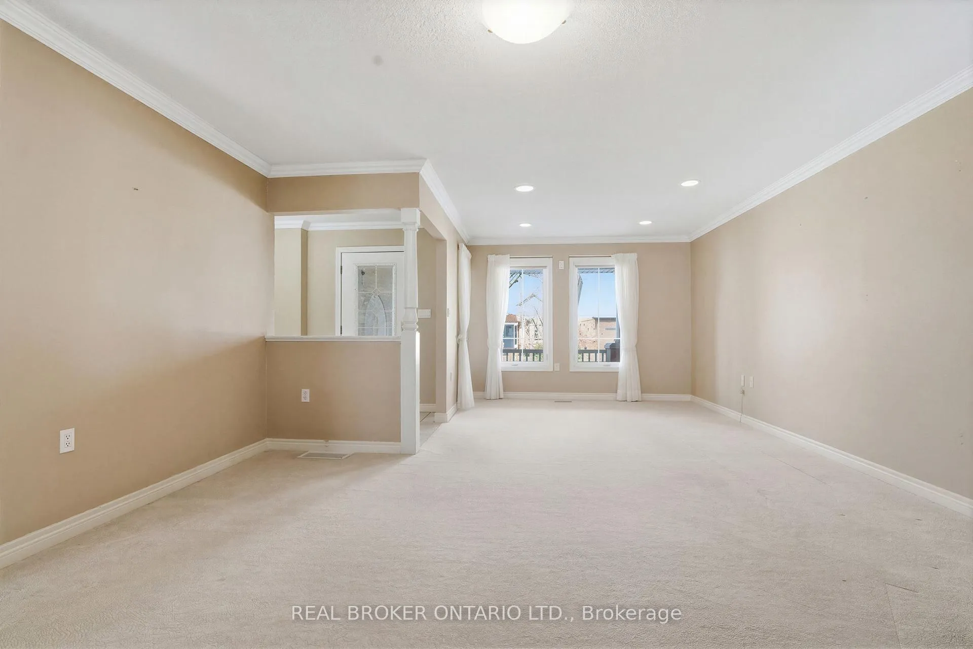Photo 22 of 17 Parkside Drive, Guelph, Village By The Arboretum — HOMEH
