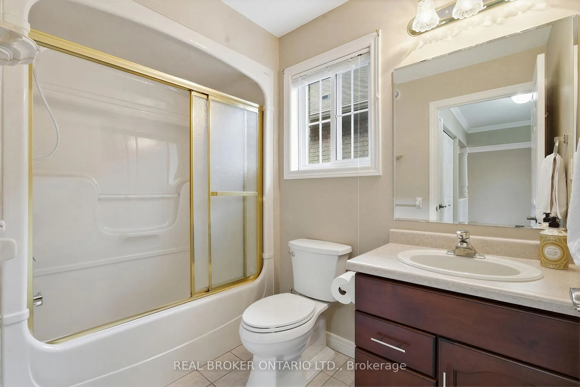 Photo 29 of 17 Parkside Drive, Guelph, Village By The Arboretum — HOMEH