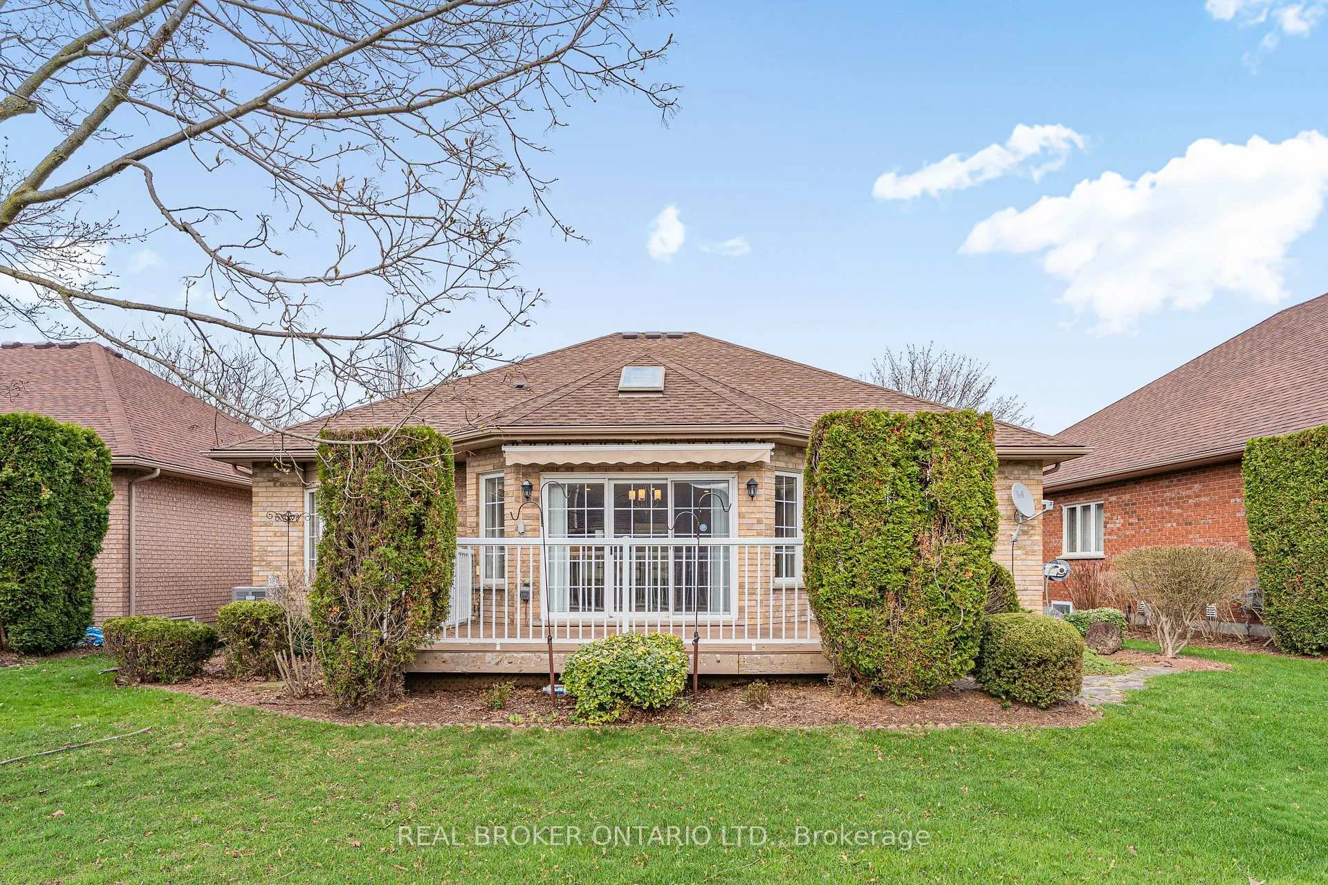 Photo 43 of 17 Parkside Drive, Guelph, Village By The Arboretum — HOMEH