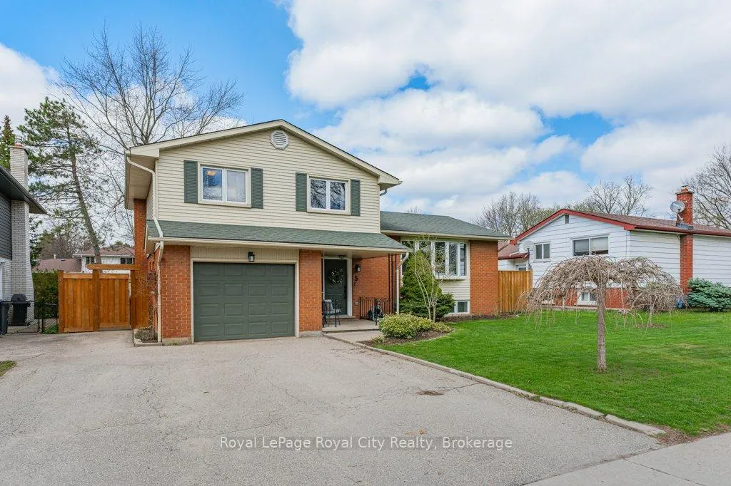 Photo 1 of 5 Skye Place, Guelph, Dovercliffe Park/Old University — HOMEH