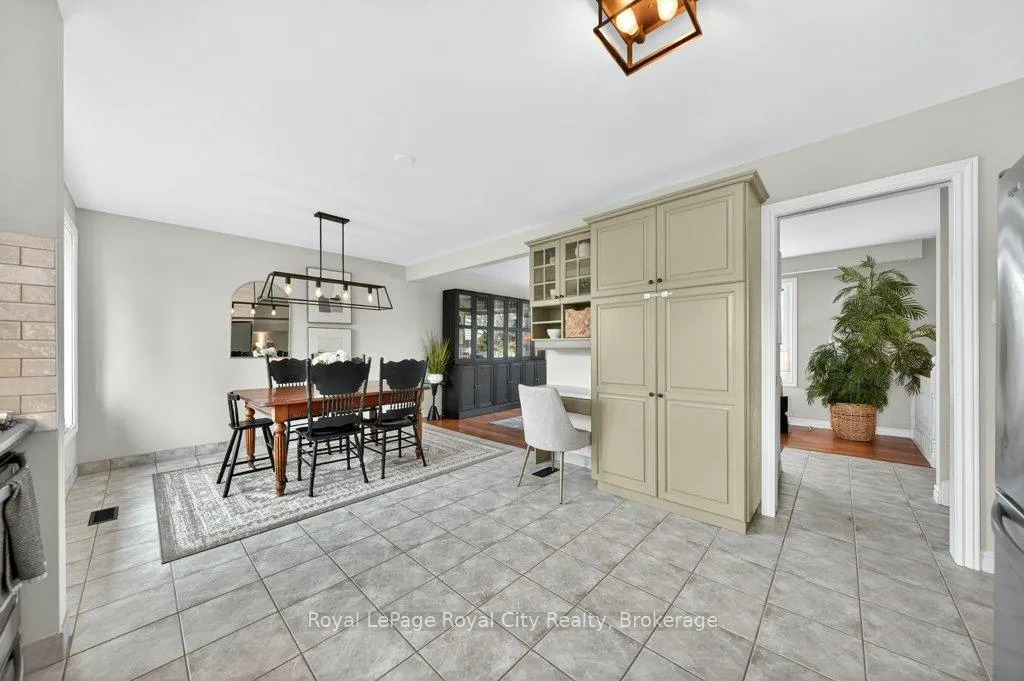 Photo 11 of 5 Skye Place, Guelph, Dovercliffe Park/Old University — HOMEH