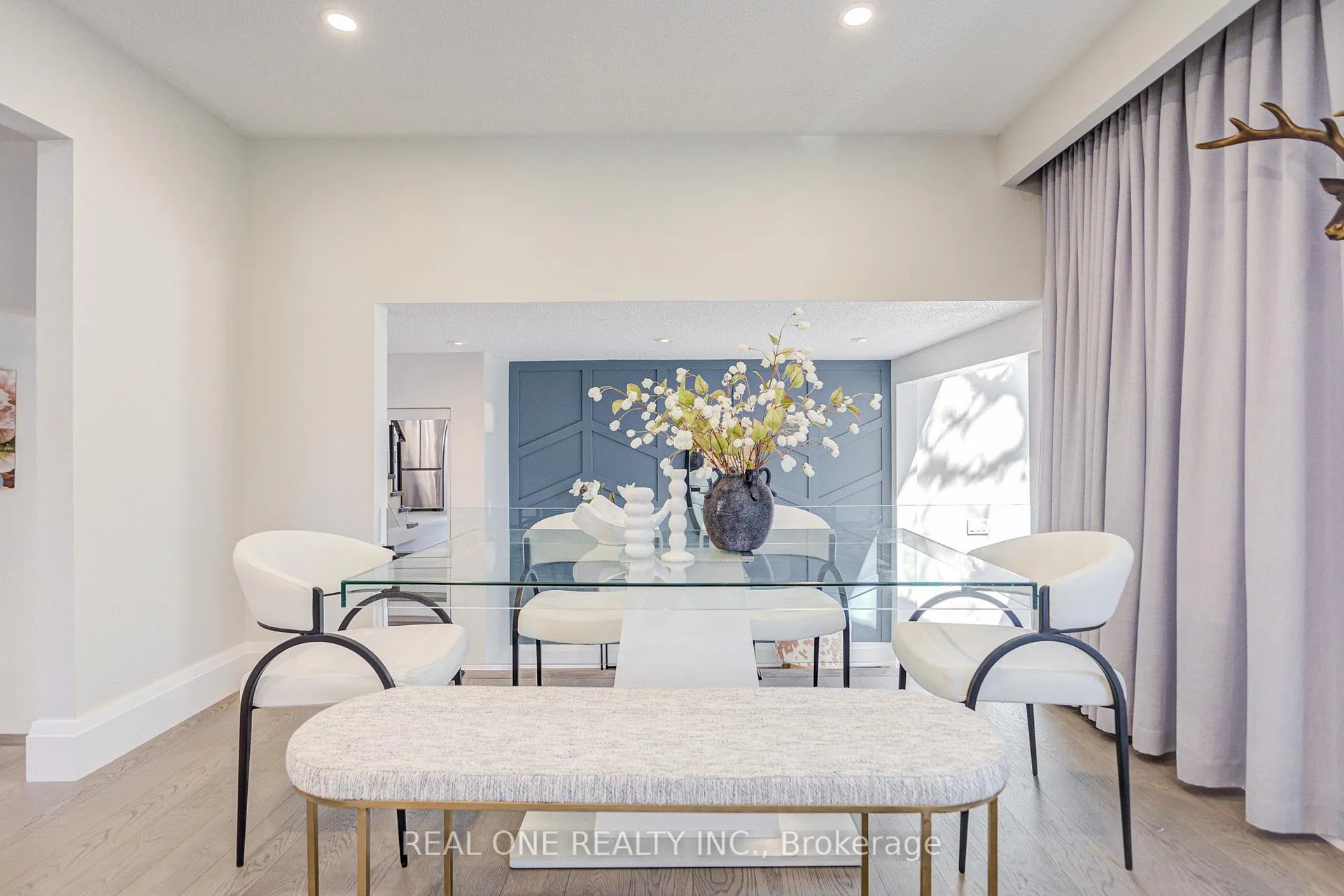Photo 15 of 14 Brookfield Court, Markham, Markham Village — HOMEH