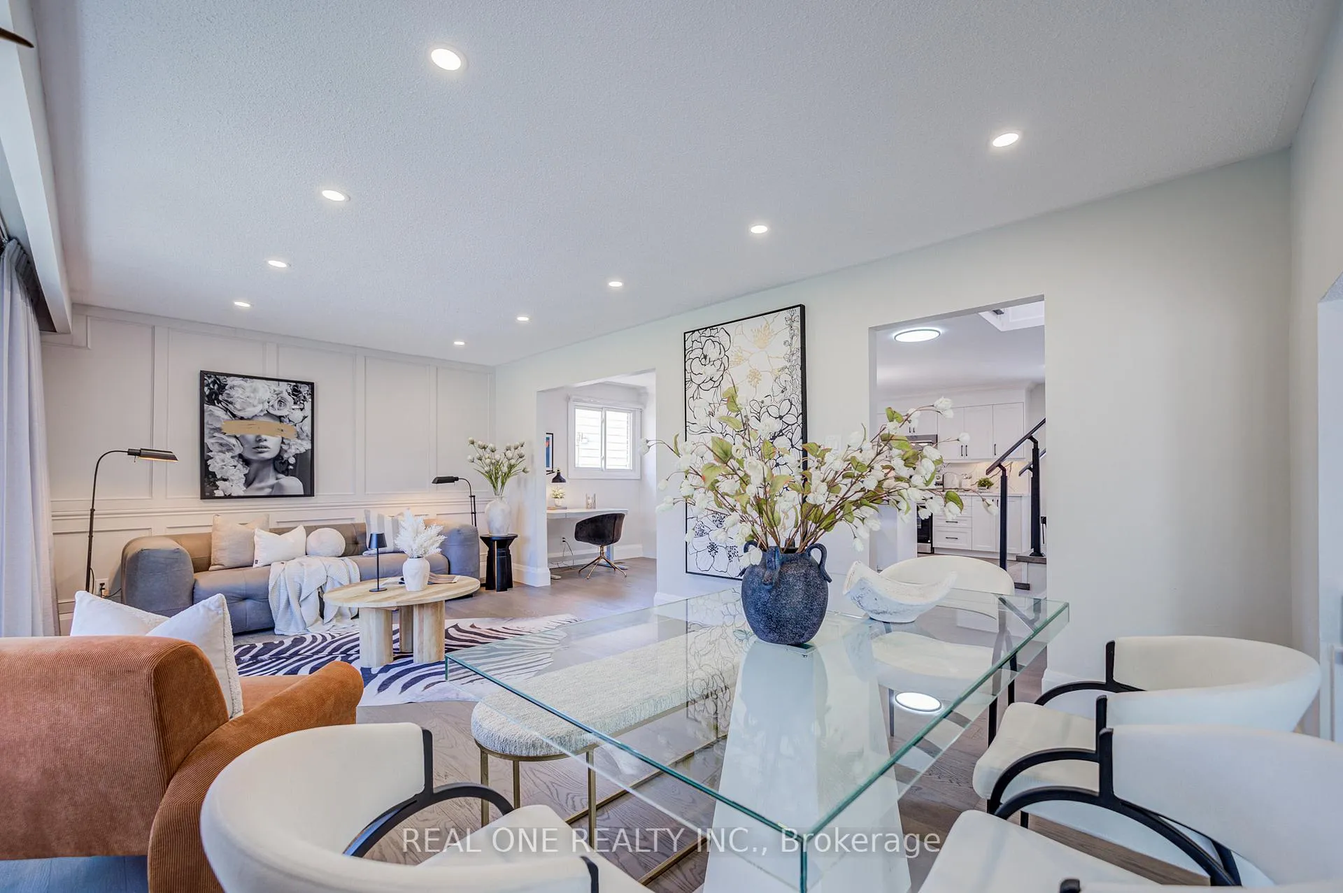 Photo 16 of 14 Brookfield Court, Markham, Markham Village — HOMEH