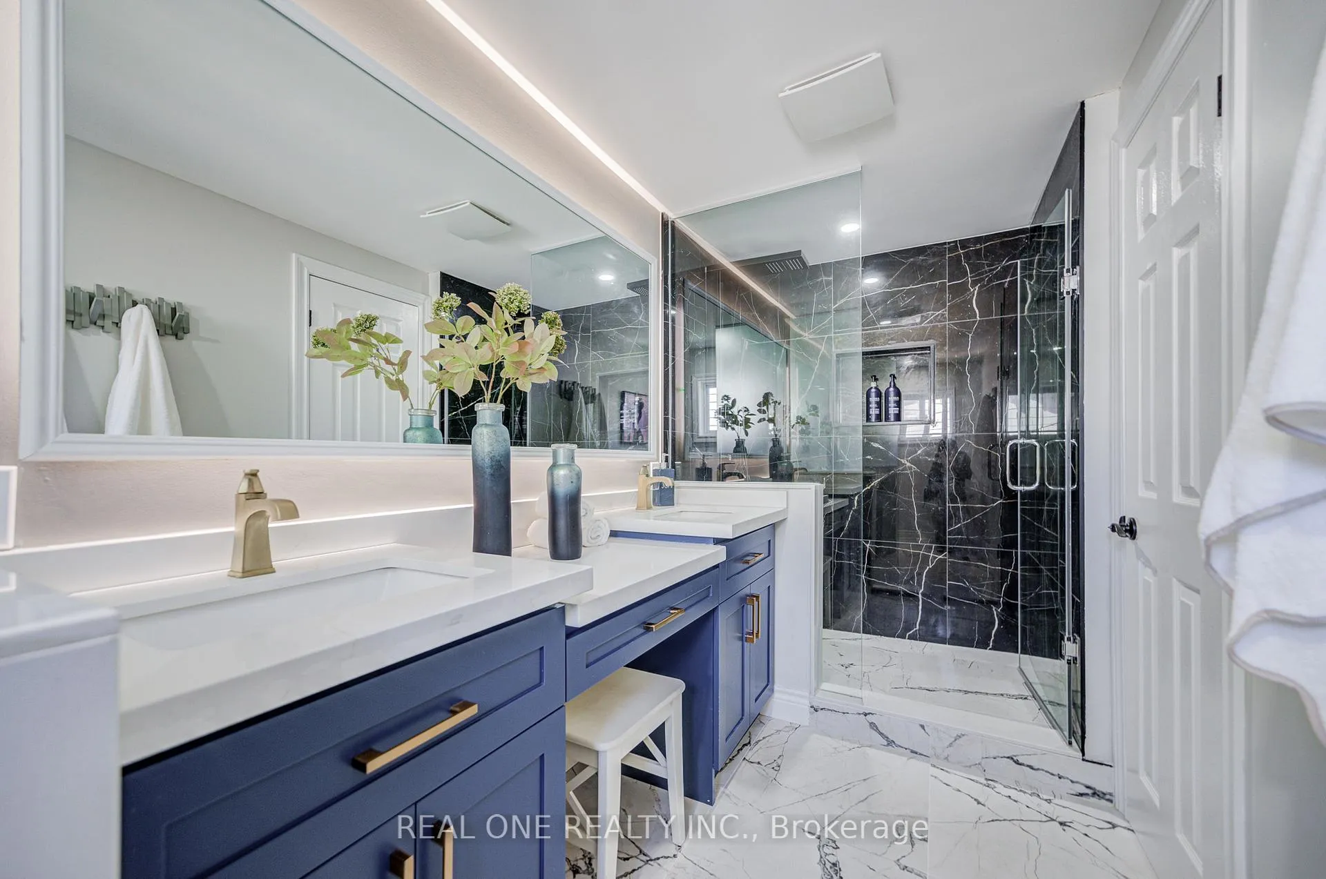 Photo 35 of 14 Brookfield Court, Markham, Markham Village — HOMEH