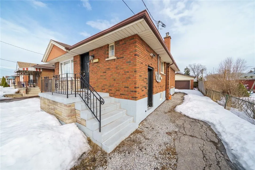 Photo 4 of 8 Shynal Avenue, Hamilton, Parkview — HOMEH