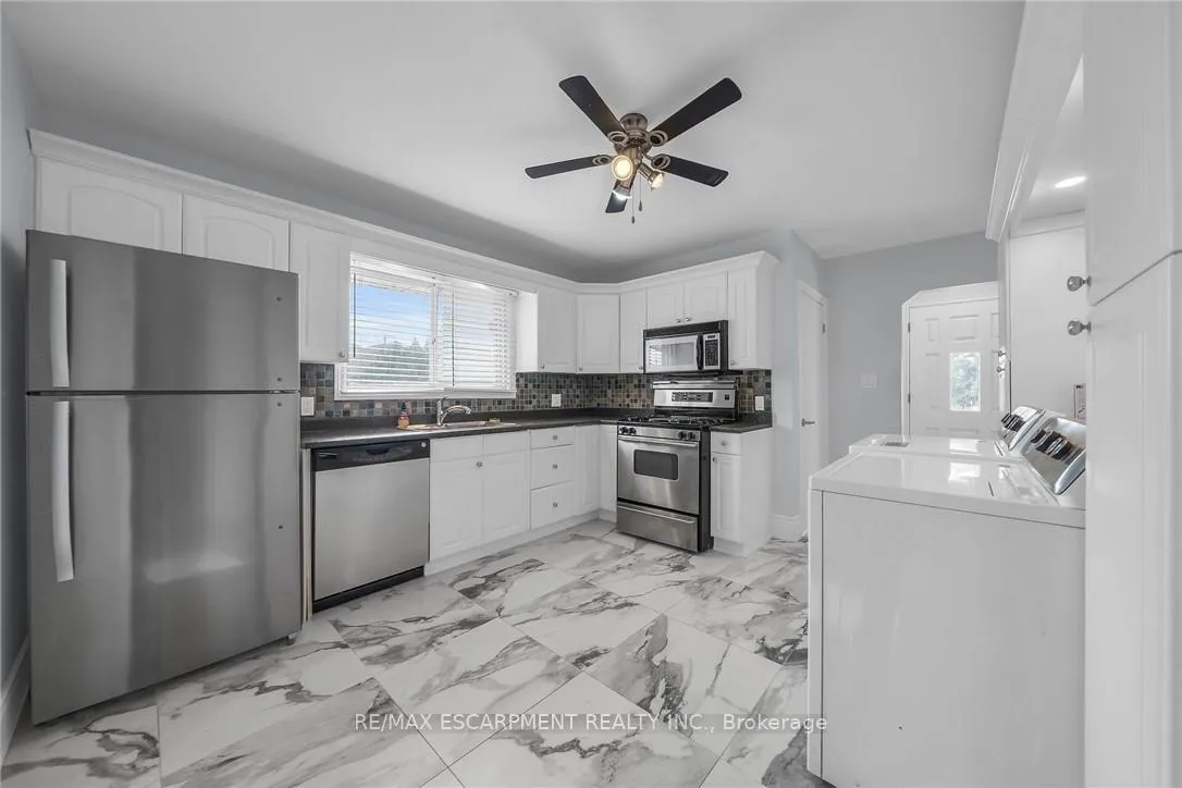 Photo 11 of 8 Shynal Avenue, Hamilton, Parkview — HOMEH