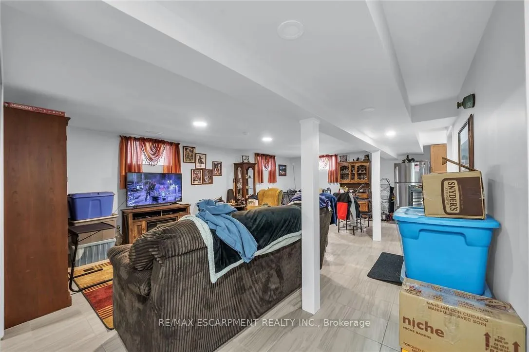 Photo 42 of 8 Shynal Avenue, Hamilton, Parkview — HOMEH