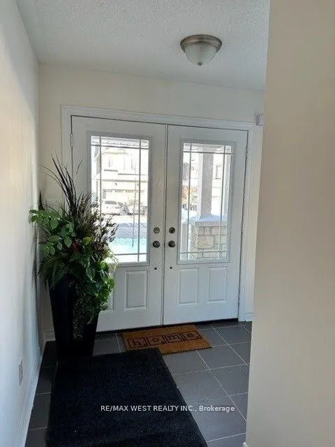 Photo 3 of 23 Owens Road, New Tecumseth, Alliston — HOMEH