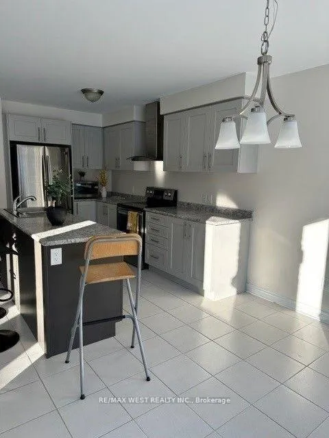 Photo 5 of 23 Owens Road, New Tecumseth, Alliston — HOMEH